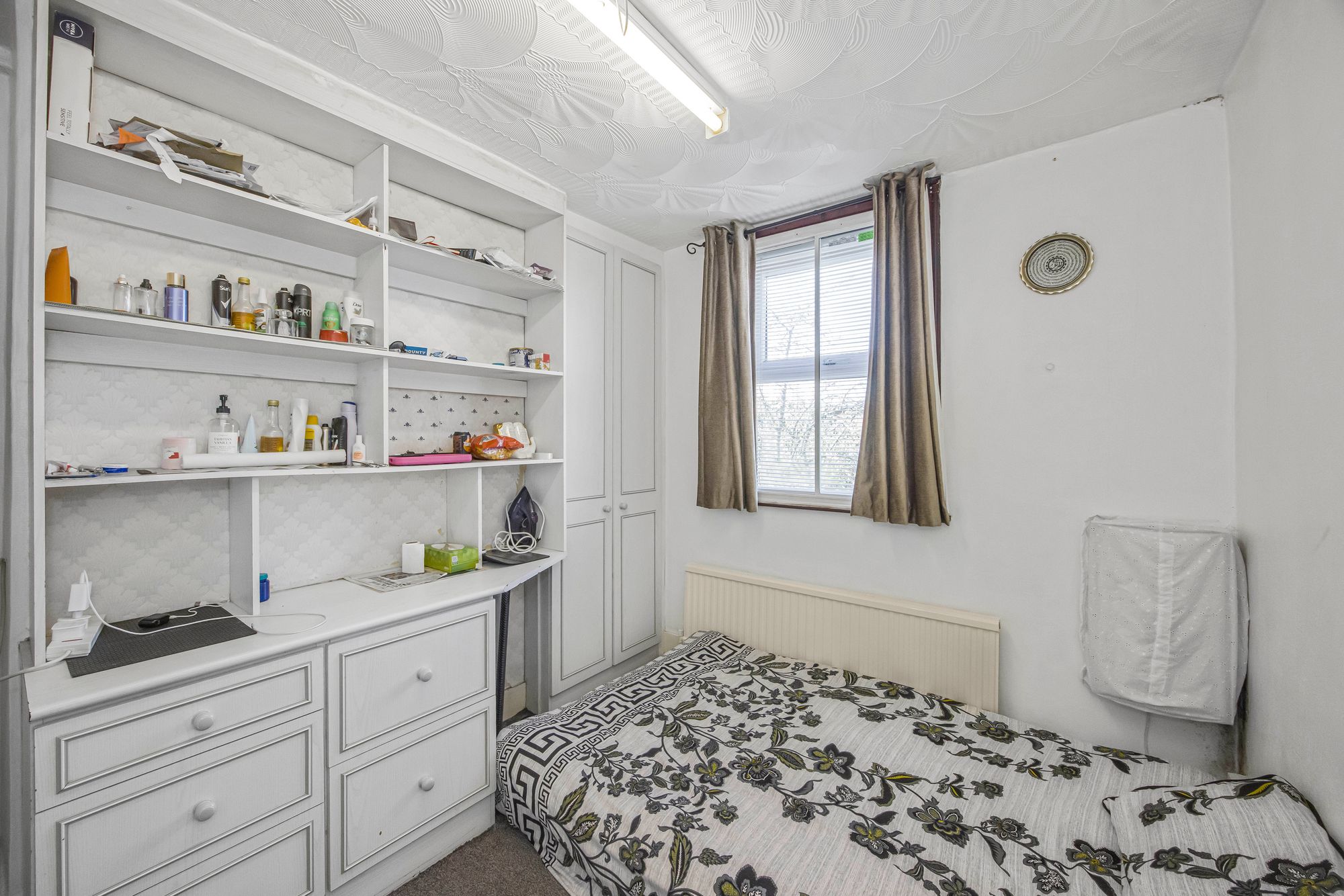 3 bed mid-terraced house for sale in Goodall Road, London, E11 14