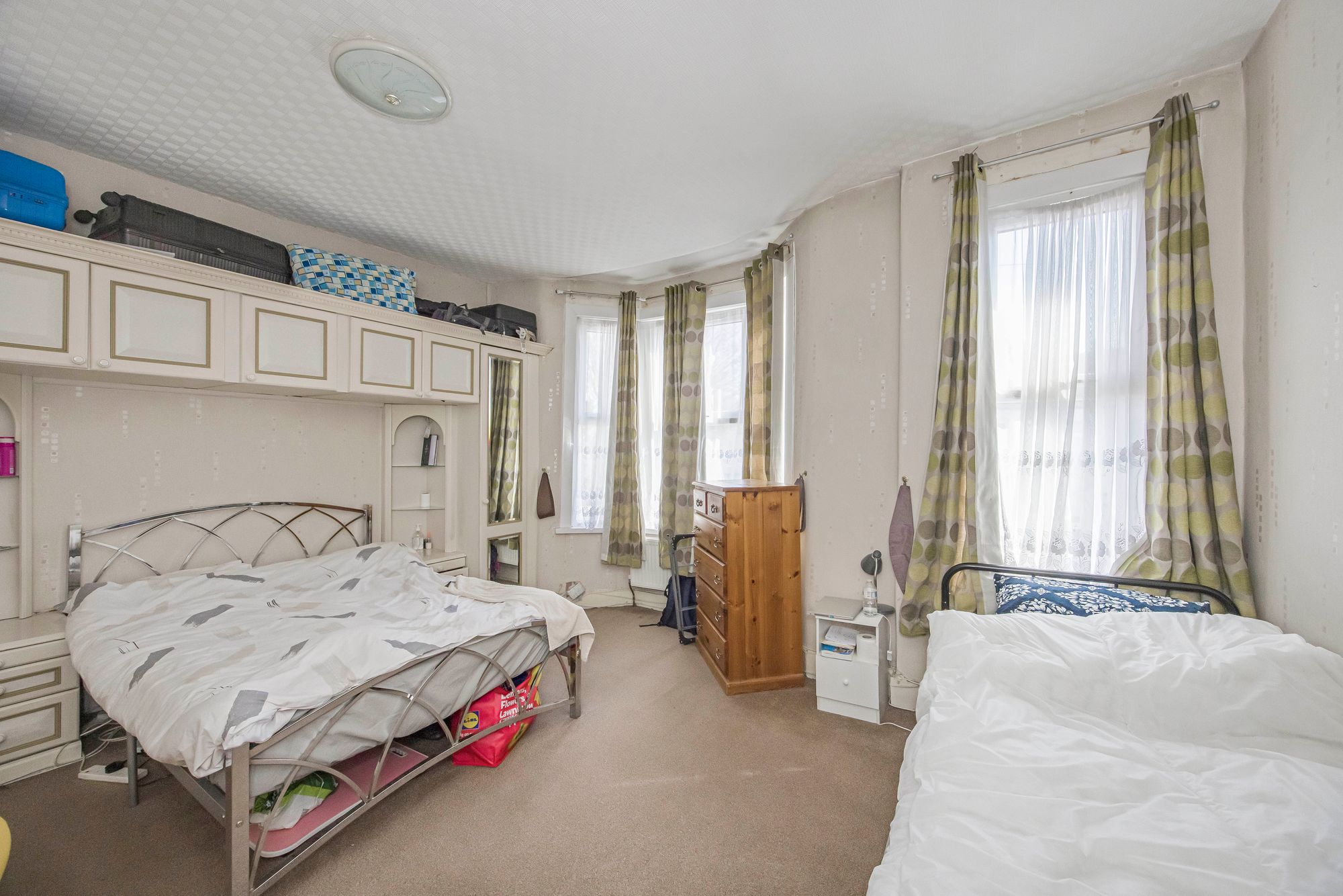 3 bed mid-terraced house for sale in Goodall Road, London, E11 16