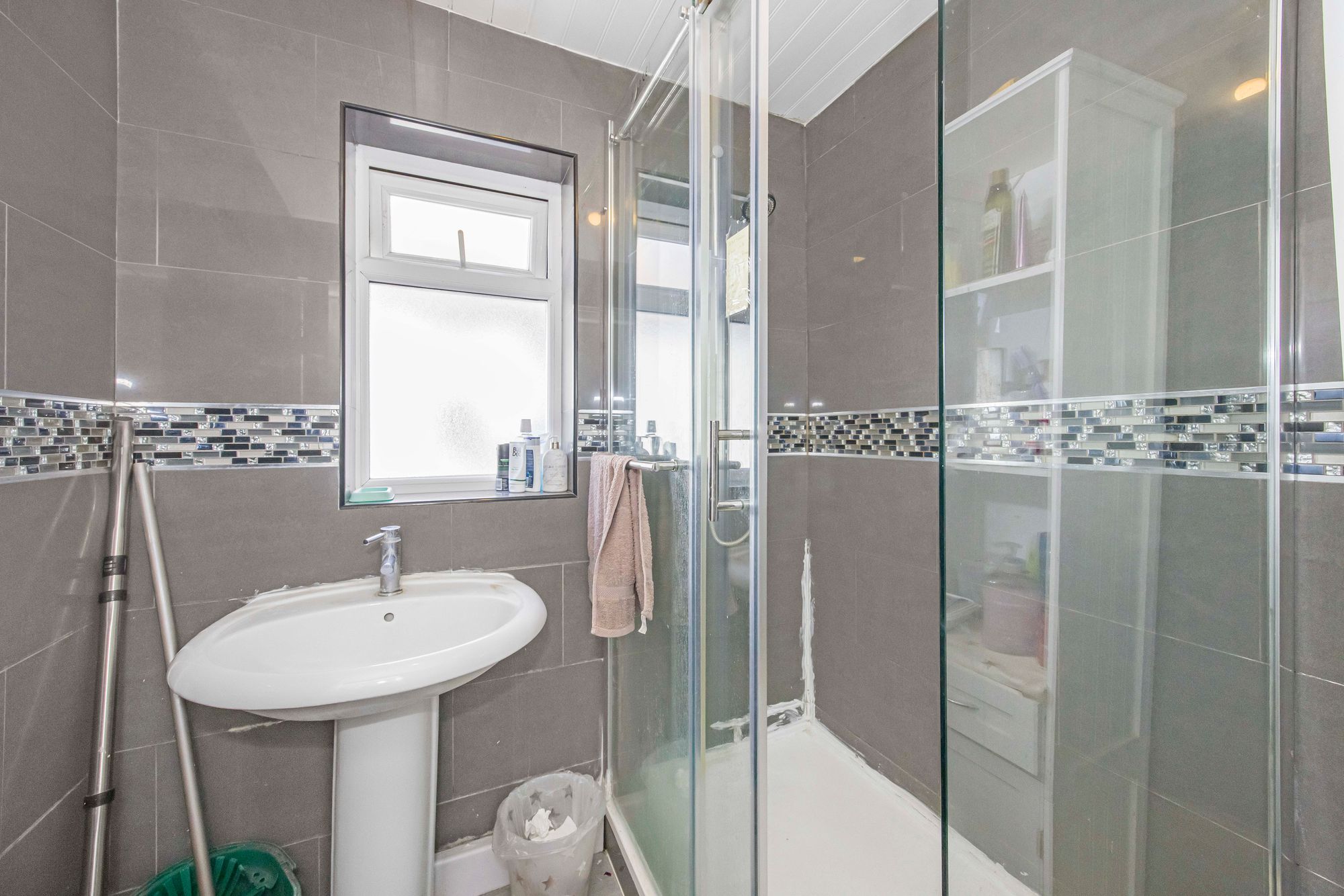 3 bed mid-terraced house for sale in Goodall Road, London, E11 18