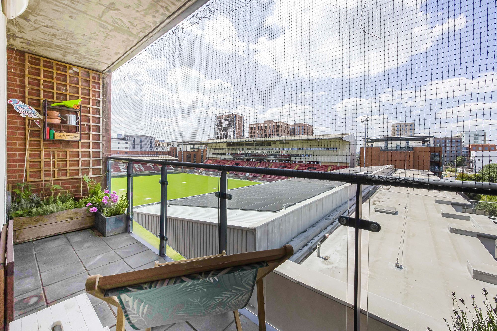 2 bed flat for sale in Kitchen Court, Brisbane Road, Leyton, E10 3