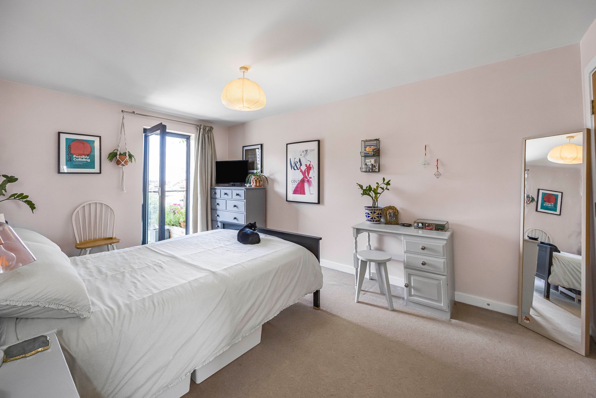 2 bed flat for sale in Kitchen Court, Brisbane Road, Leyton, E10 10