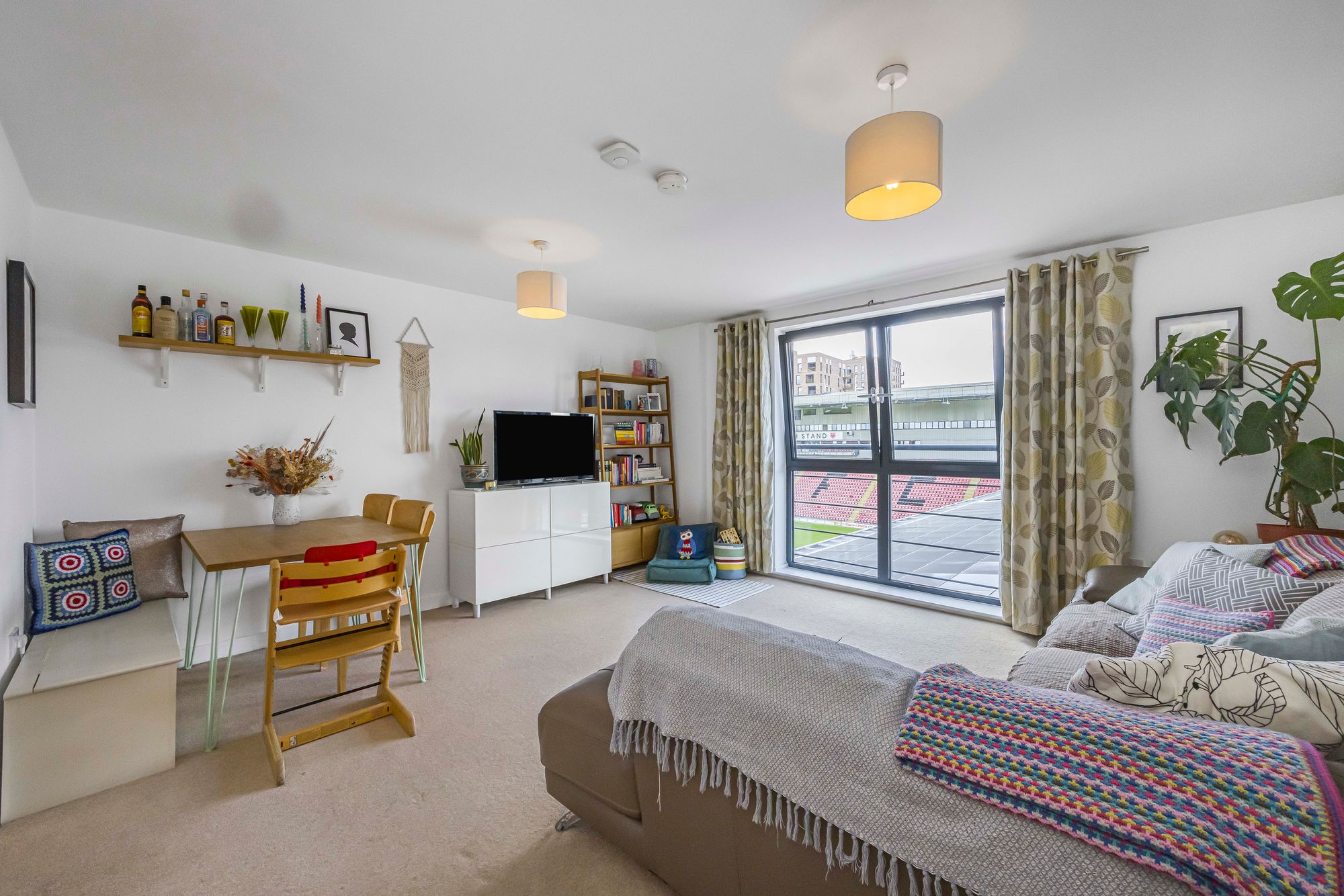 2 bed flat for sale in Kitchen Court, Brisbane Road, Leyton, E10  - Property Image 5