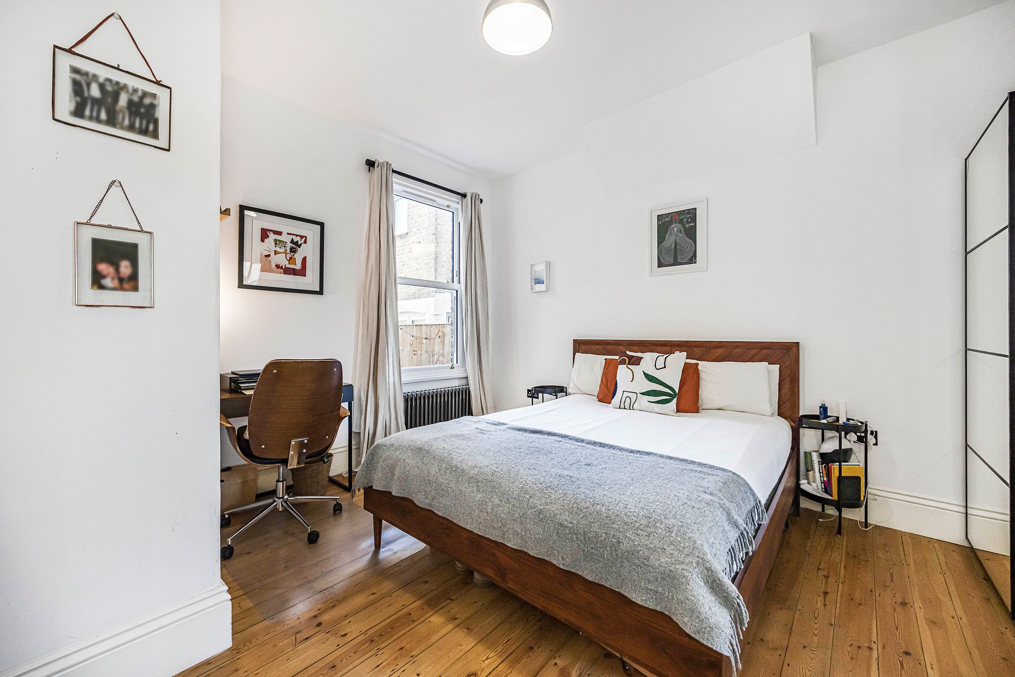 2 bed flat for sale in Murchison Road, London  - Property Image 10