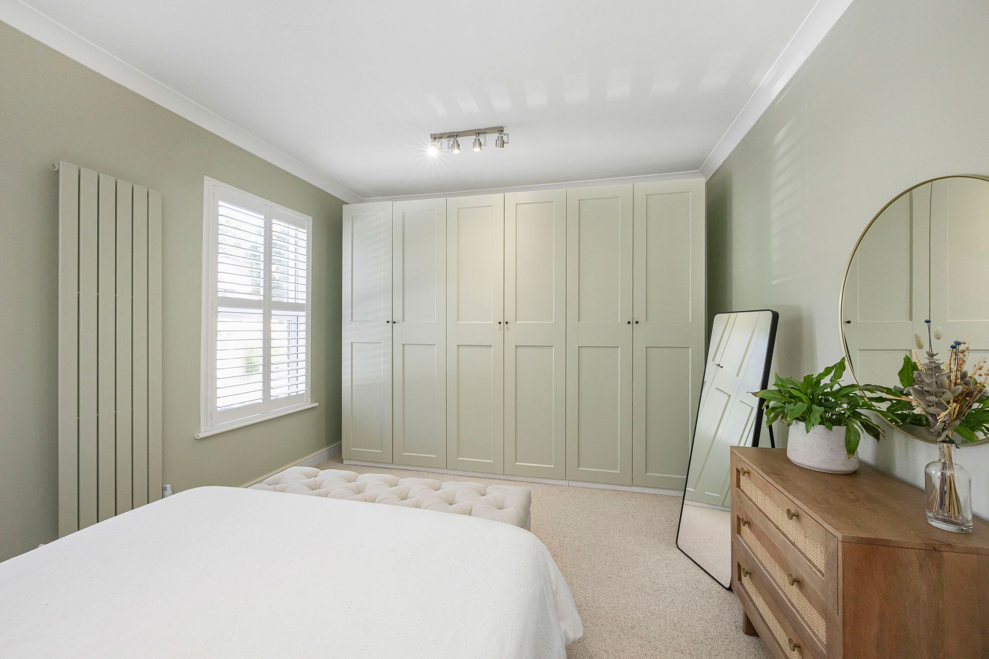5 bed mid-terraced house for sale in Huxley Road, London, E10  - Property Image 14
