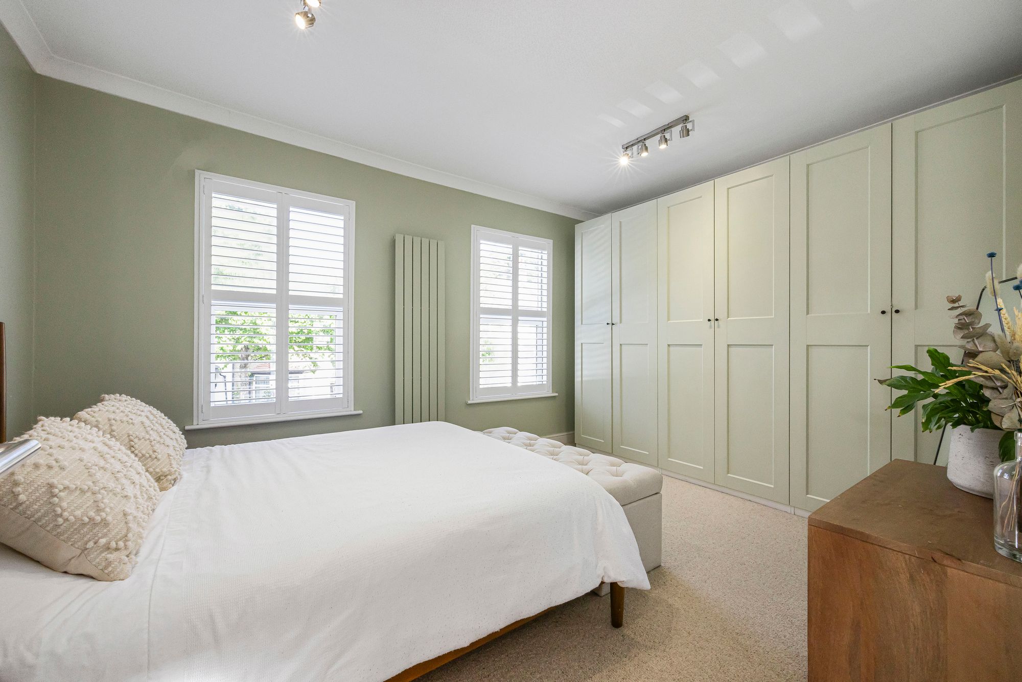 5 bed mid-terraced house for sale in Huxley Road, London, E10  - Property Image 13