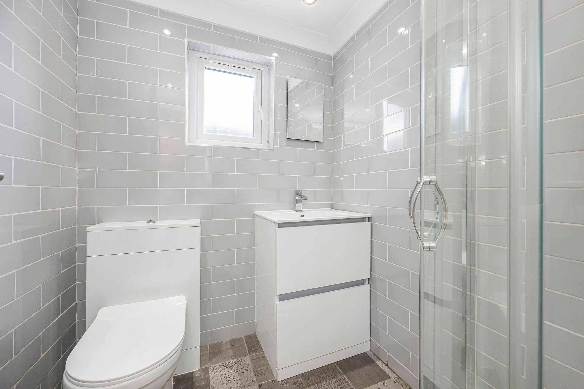 5 bed mid-terraced house for sale in Huxley Road, London, E10  - Property Image 20