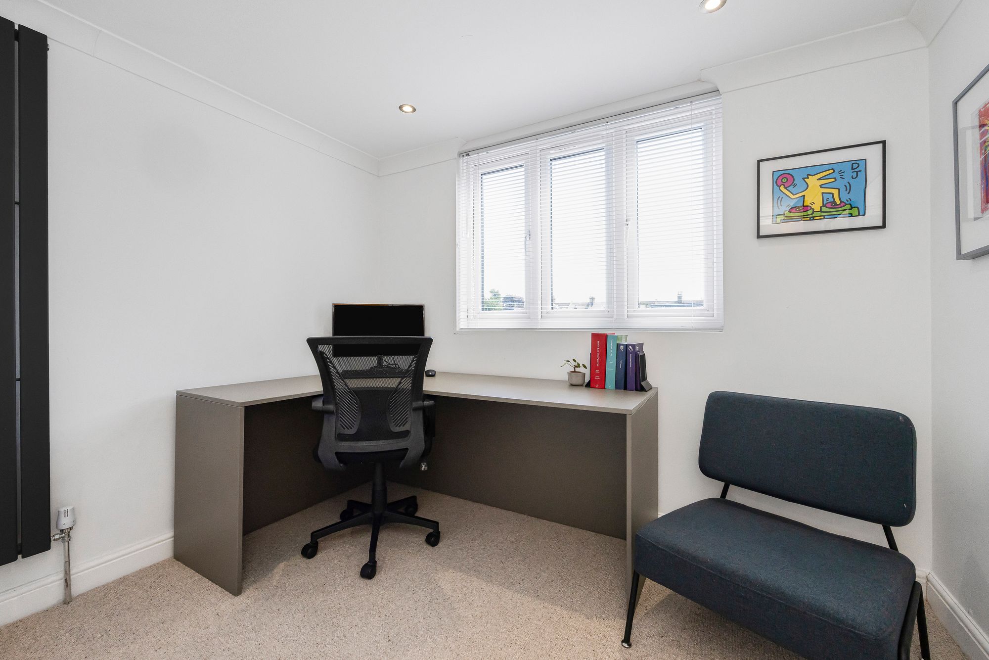 5 bed mid-terraced house for sale in Huxley Road, London, E10  - Property Image 21
