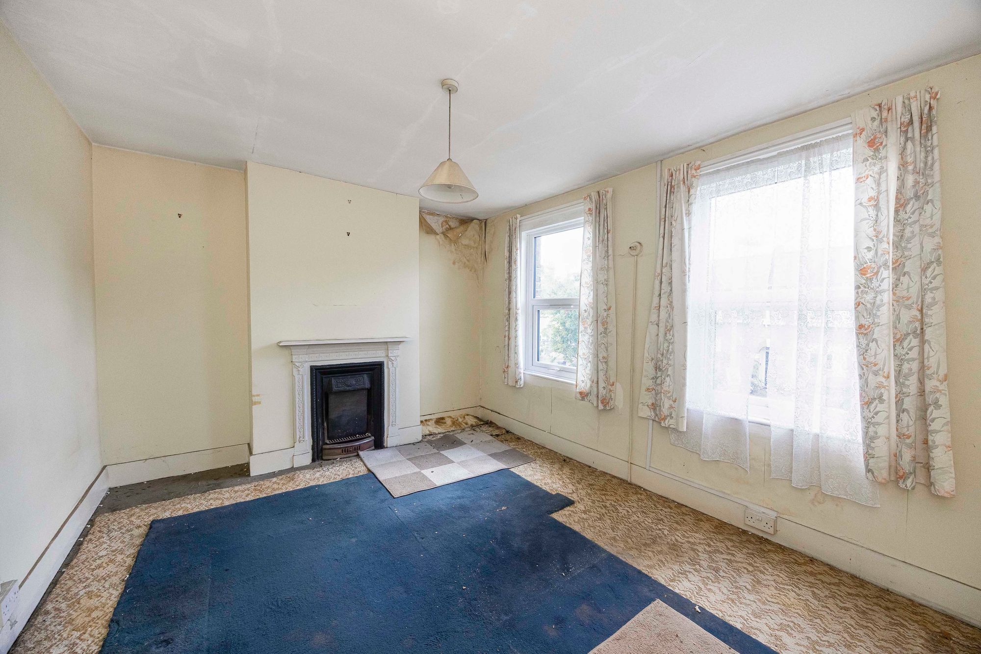 3 bed mid-terraced house for sale in Carnarvon Road, London, E18  - Property Image 11
