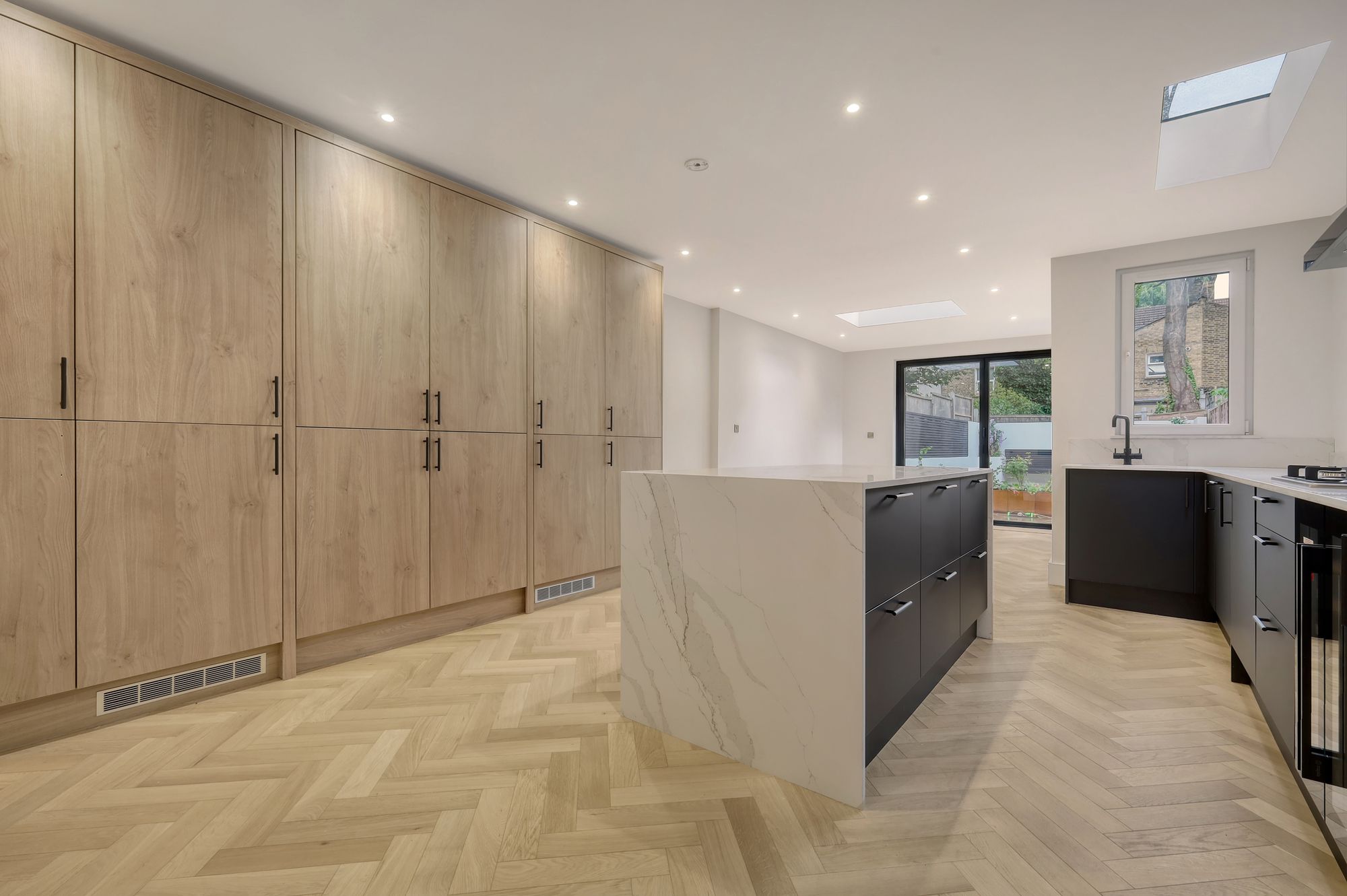 4 bed terraced house for sale in St. Georges Road, London, E10  - Property Image 3