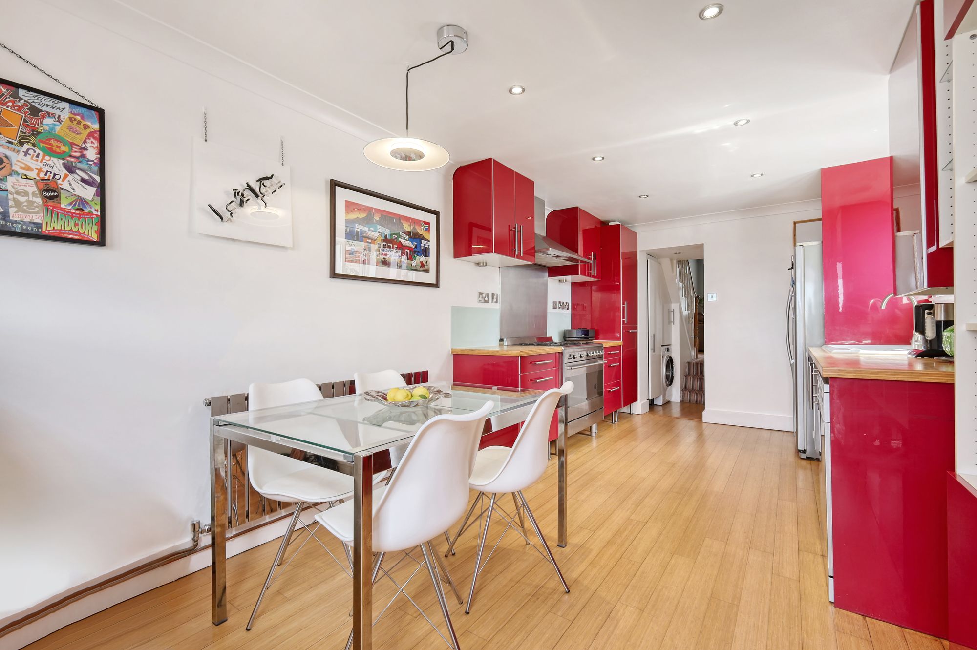 2 bed flat for sale in Hoe Street, London, E17 5