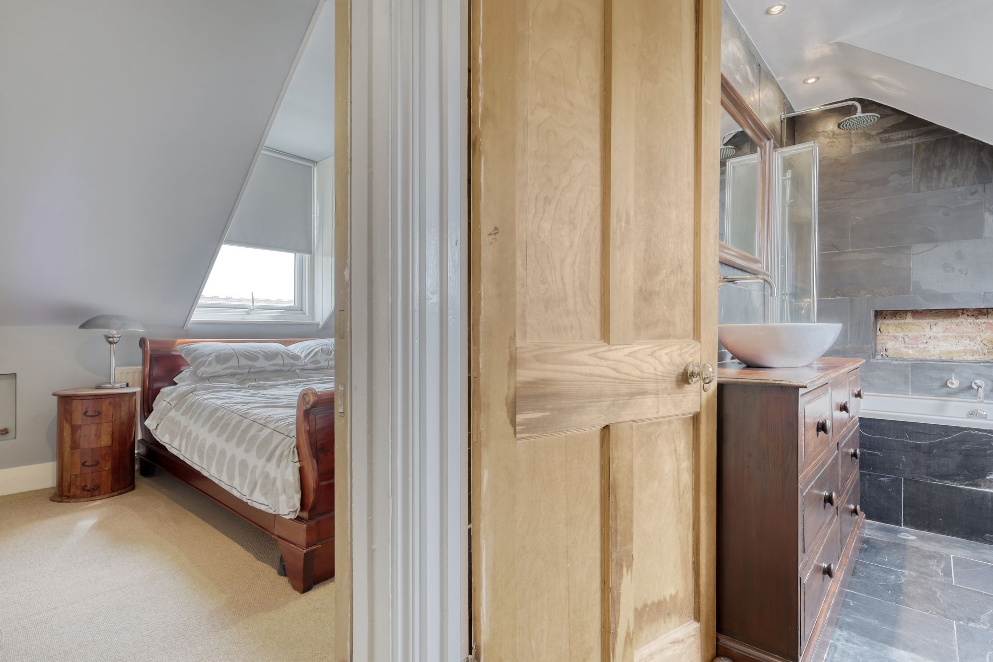 2 bed flat for sale in Hoe Street, London, E17 15