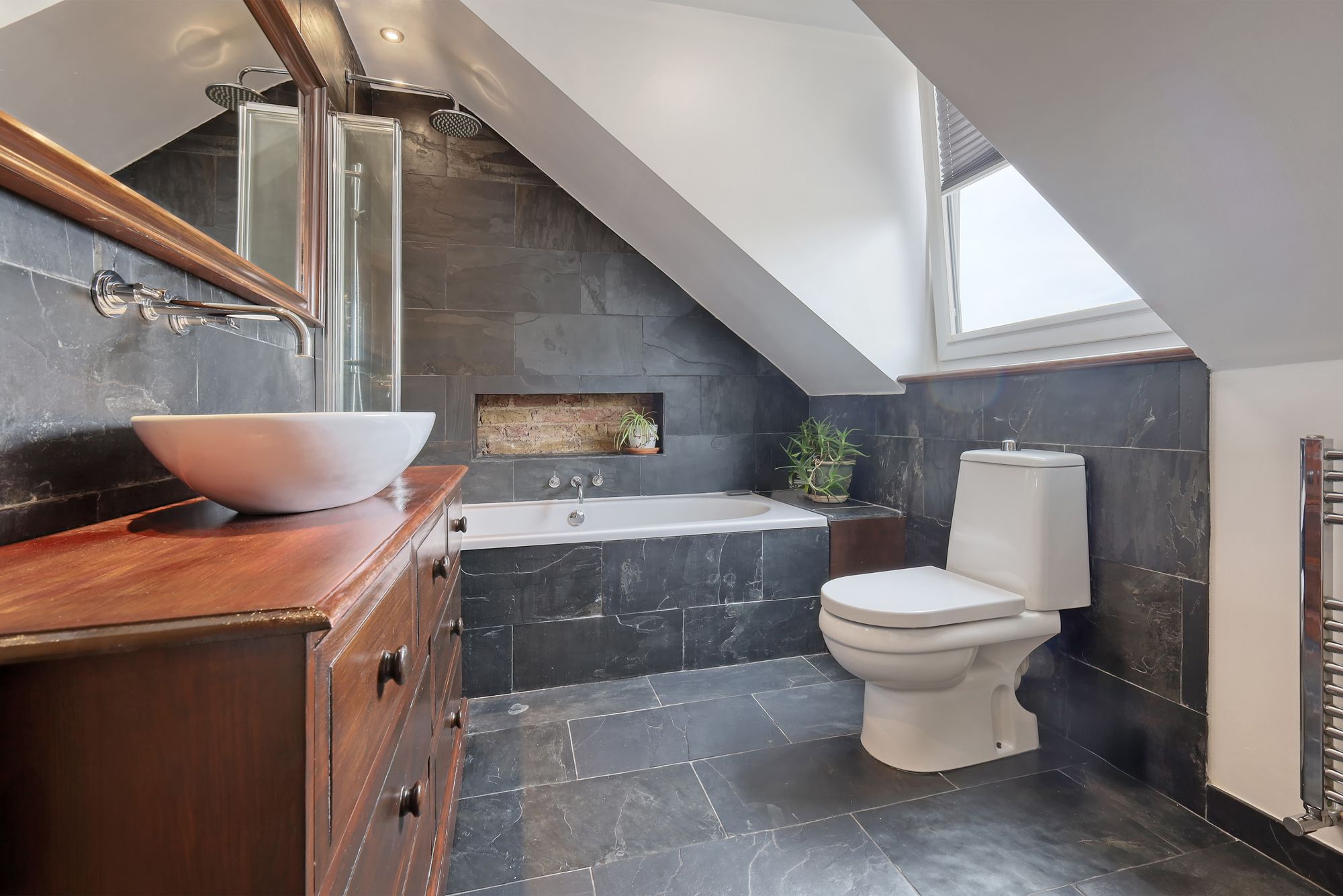 2 bed flat for sale in Hoe Street, London, E17 16