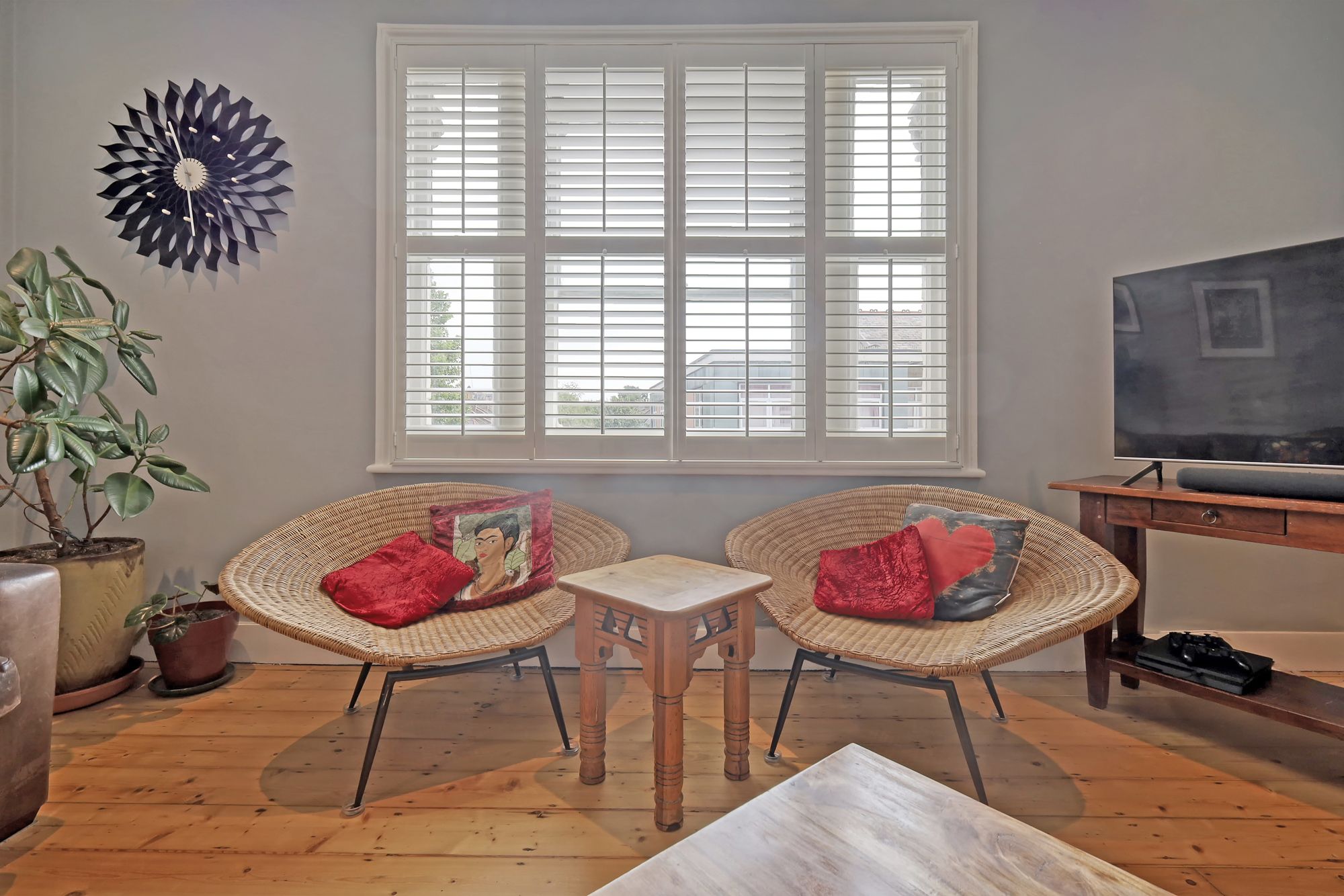 2 bed flat for sale in Hoe Street, London, E17 9