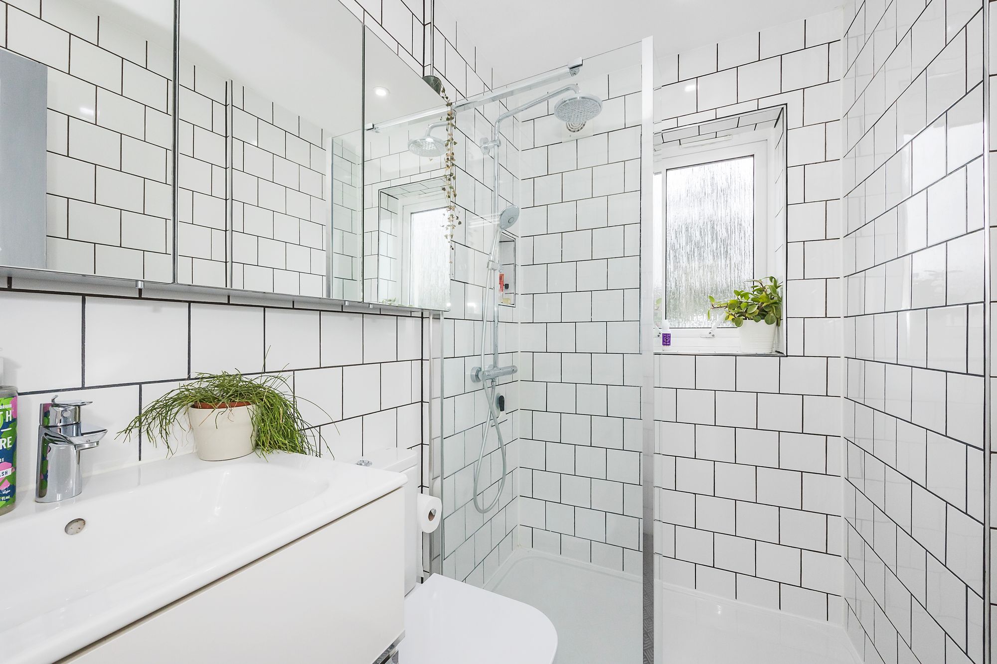 2 bed flat to rent in Stewart Road, Leytonstone, E15 12