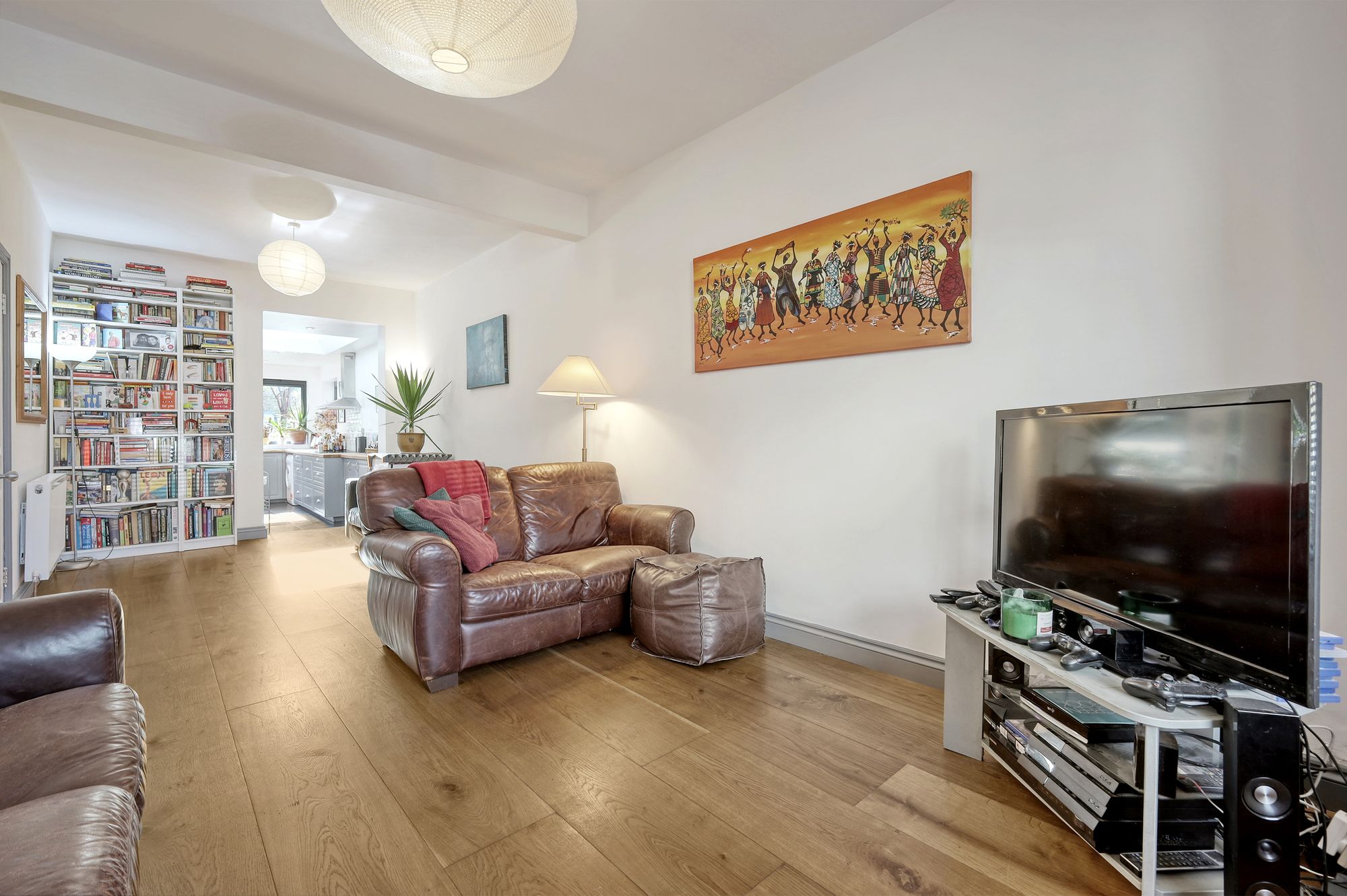 5 bed end of terrace house for sale in Murchison Road, London  - Property Image 5