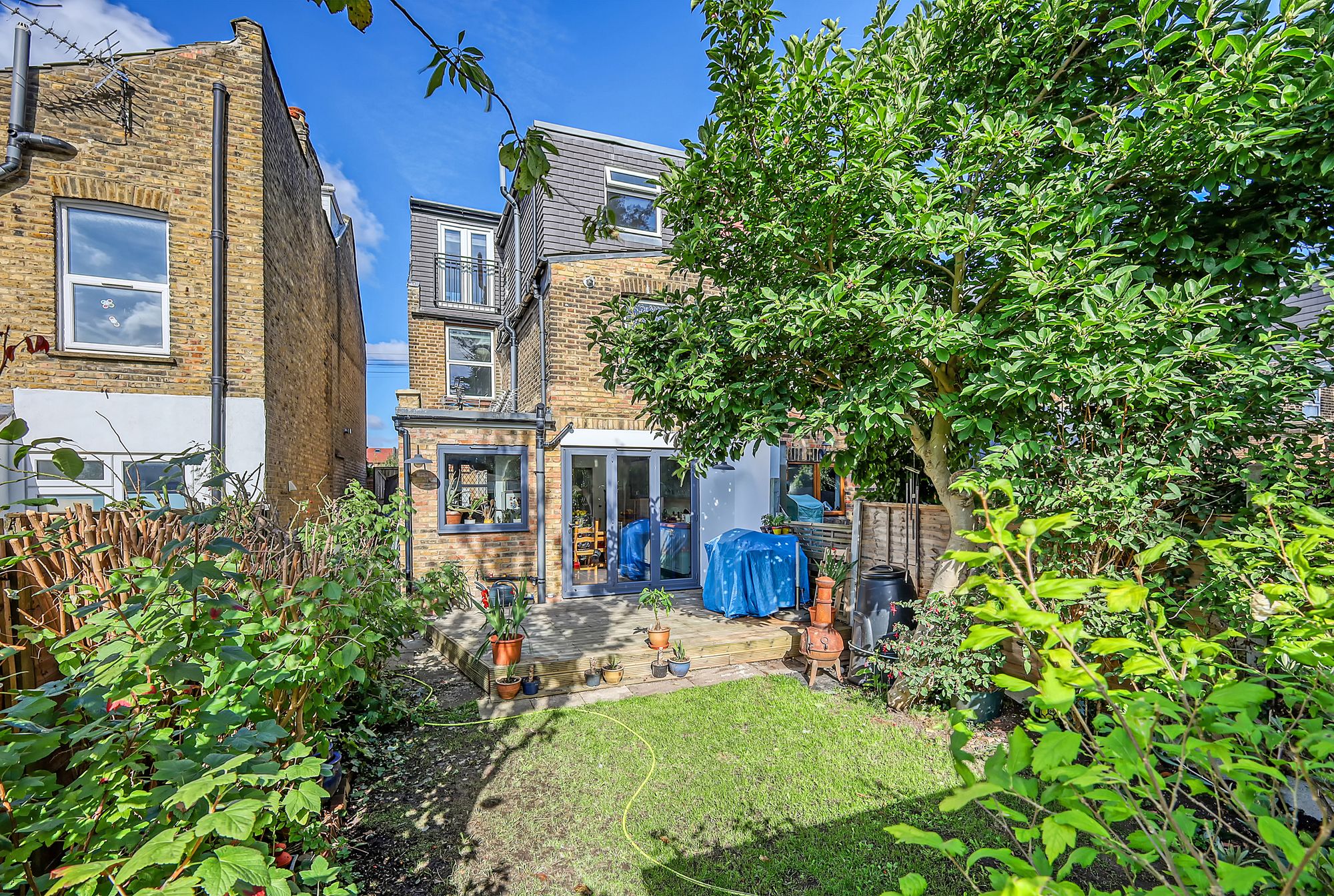 5 bed end of terrace house for sale in Murchison Road, London  - Property Image 32