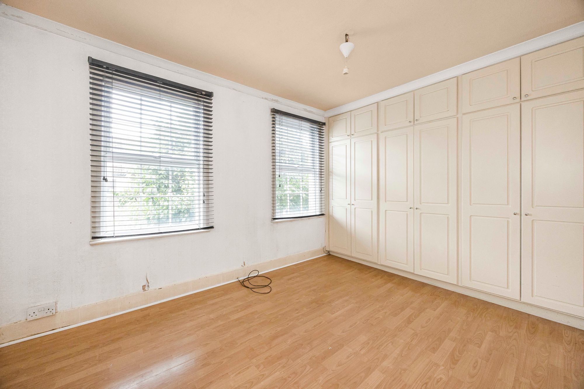 2 bed house for sale in Dawlish Road, London, E10 11