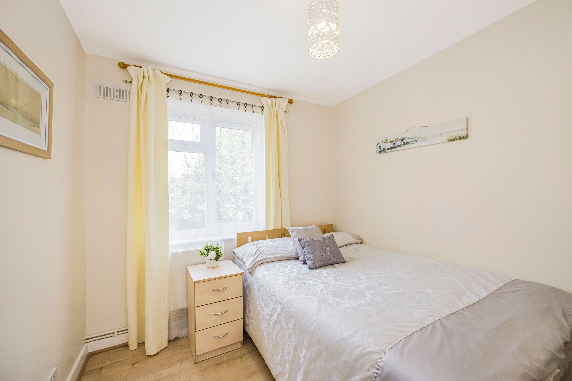2 bed flat for sale in Bulwer Court, Bulwer Court Road, E11  - Property Image 10