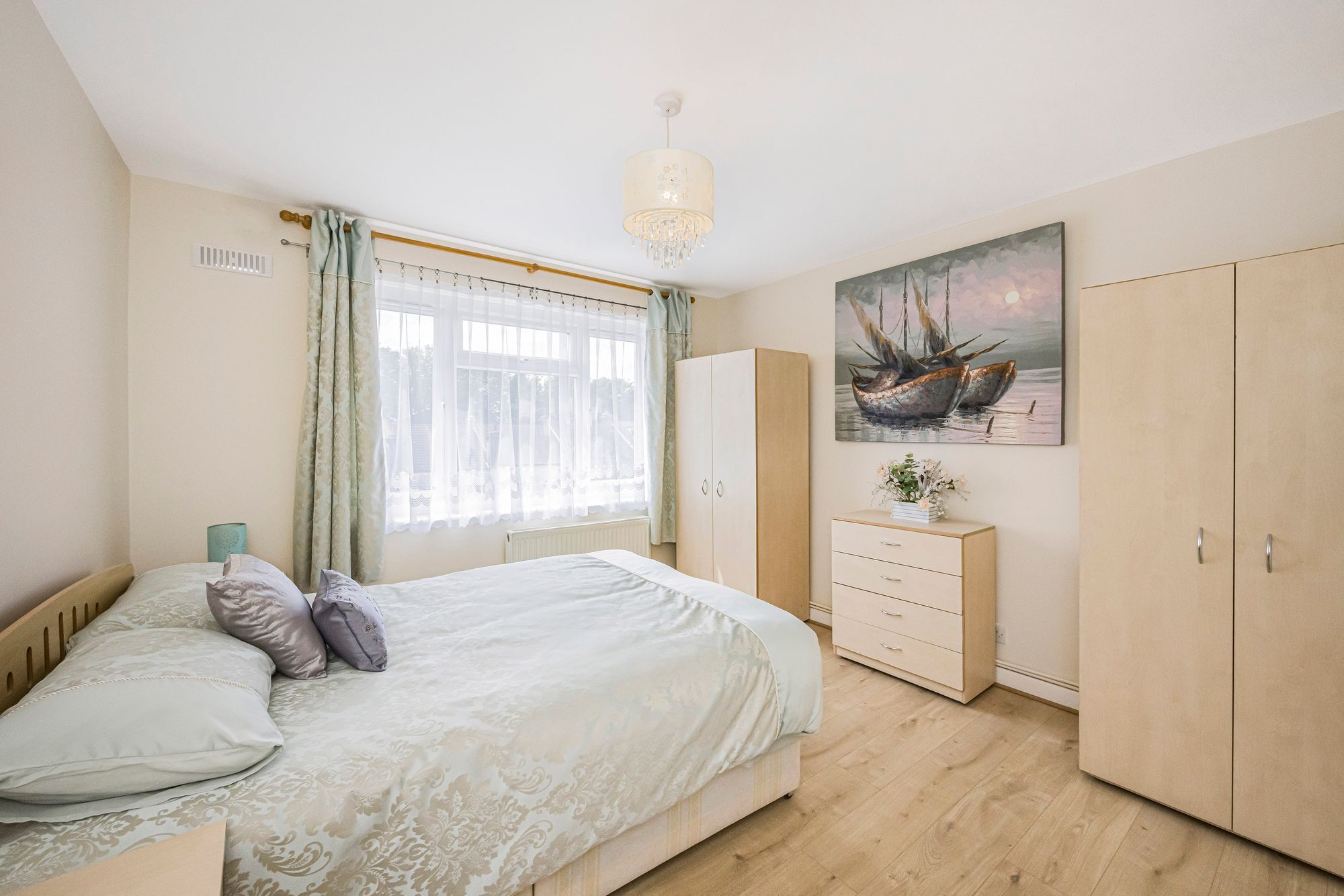 2 bed flat for sale in Bulwer Court, Bulwer Court Road, E11  - Property Image 8