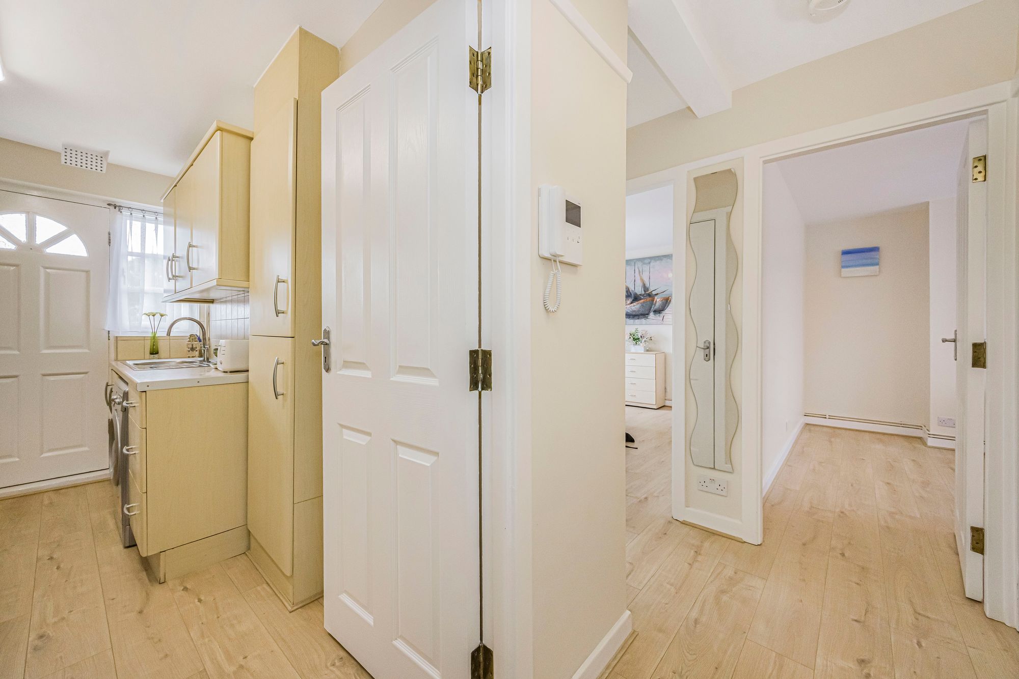 2 bed flat for sale in Bulwer Court, Bulwer Court Road, E11  - Property Image 6