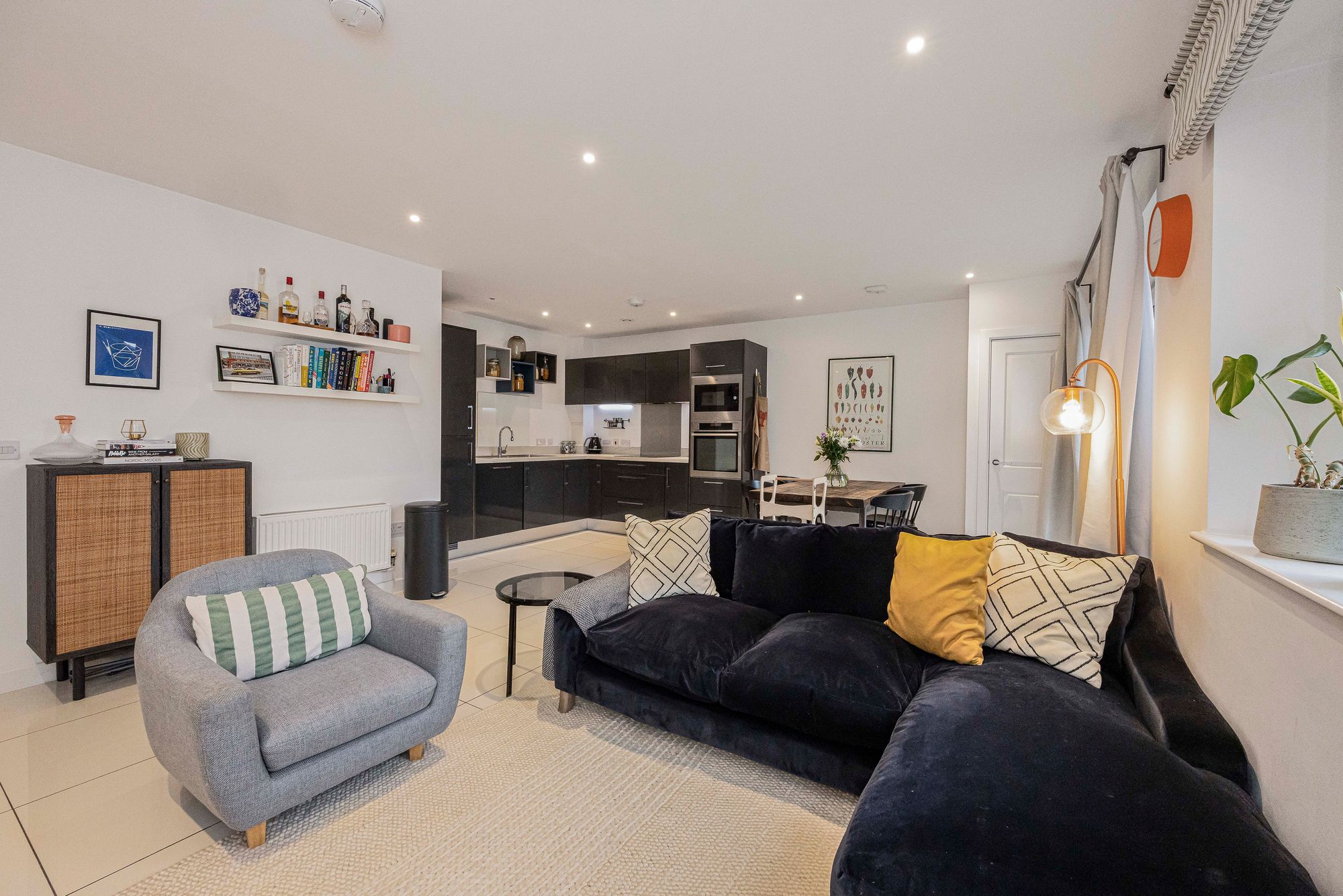 2 bed apartment for sale in Brennan House, High Road Leyton, Leyton, E10  - Property Image 2