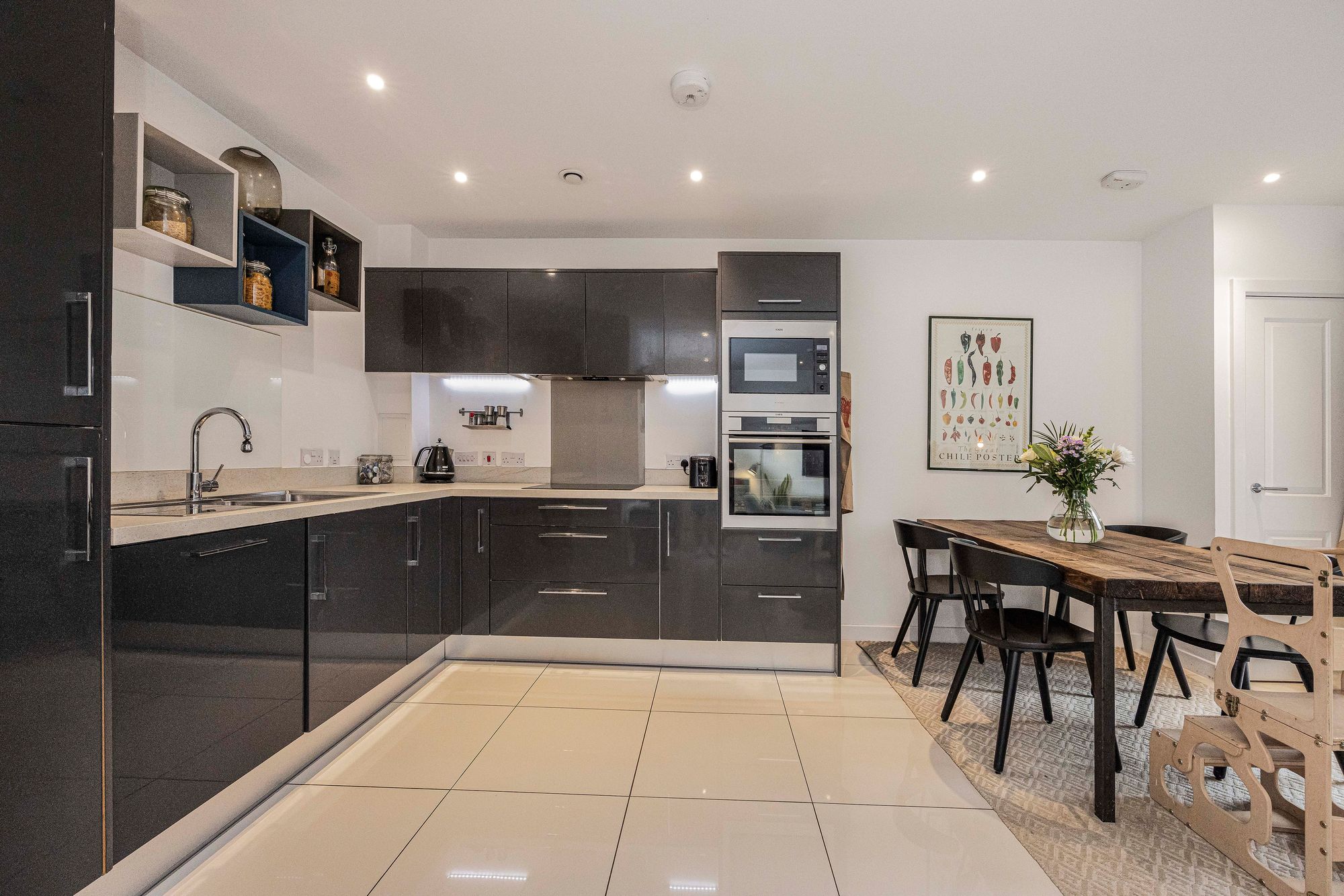 2 bed apartment for sale in Brennan House, High Road Leyton, Leyton, E10  - Property Image 3