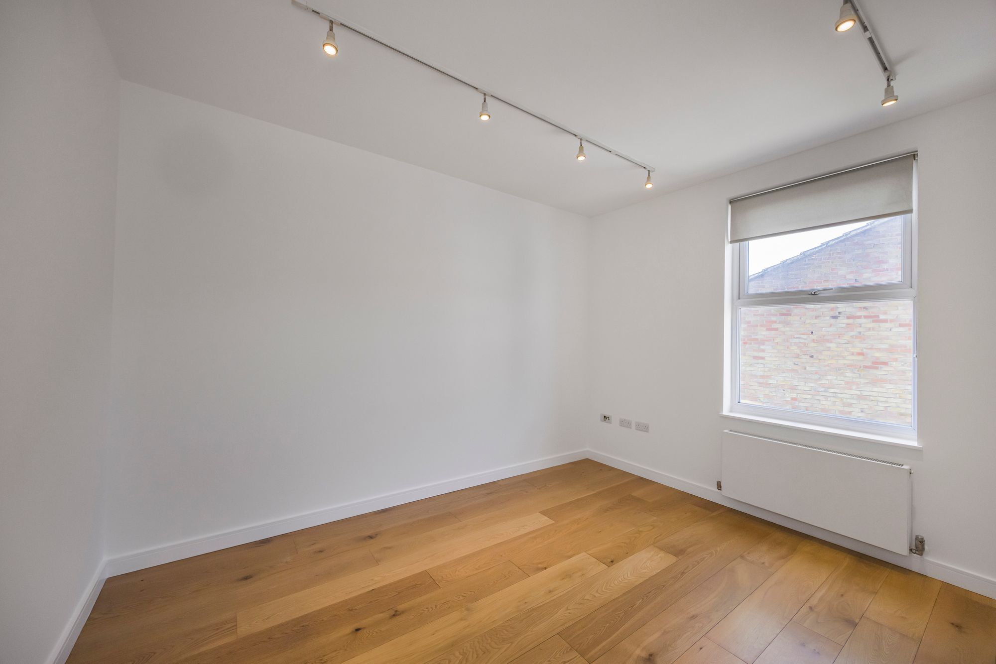 1 bed flat for sale in Wingfield Road, London, E15  - Property Image 10