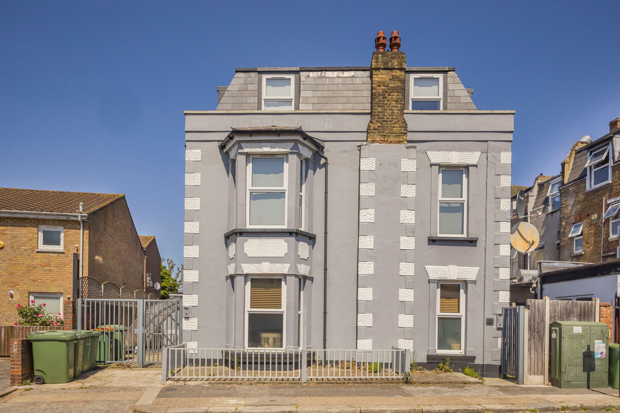 1 bed flat for sale in Wingfield Road, London, E15