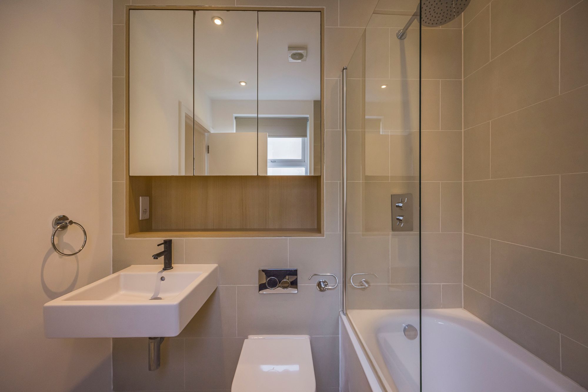 1 bed flat for sale in Wingfield Road, London, E15  - Property Image 8