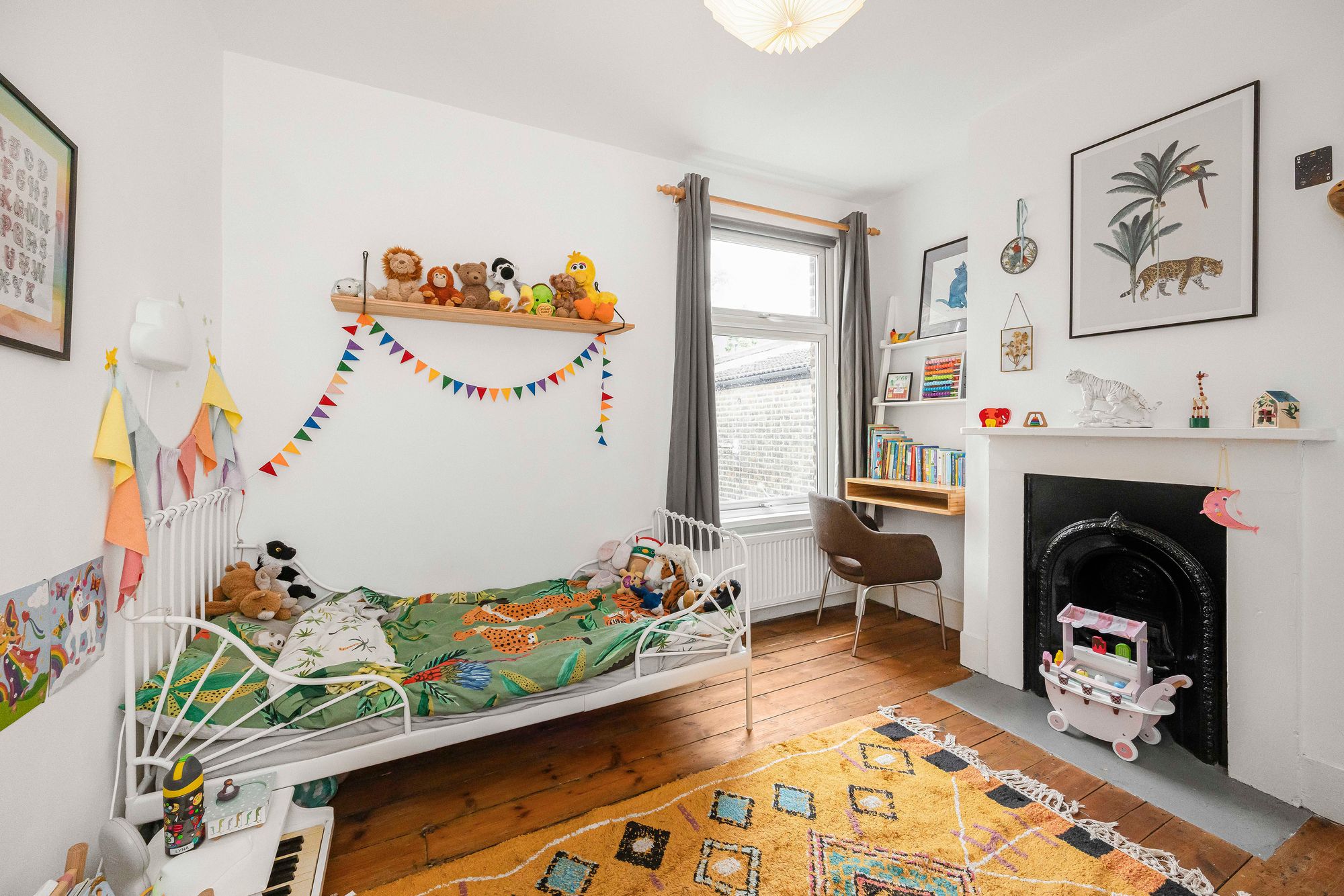 2 bed mid-terraced house for sale in Lindley Road, Leyton, E10 11