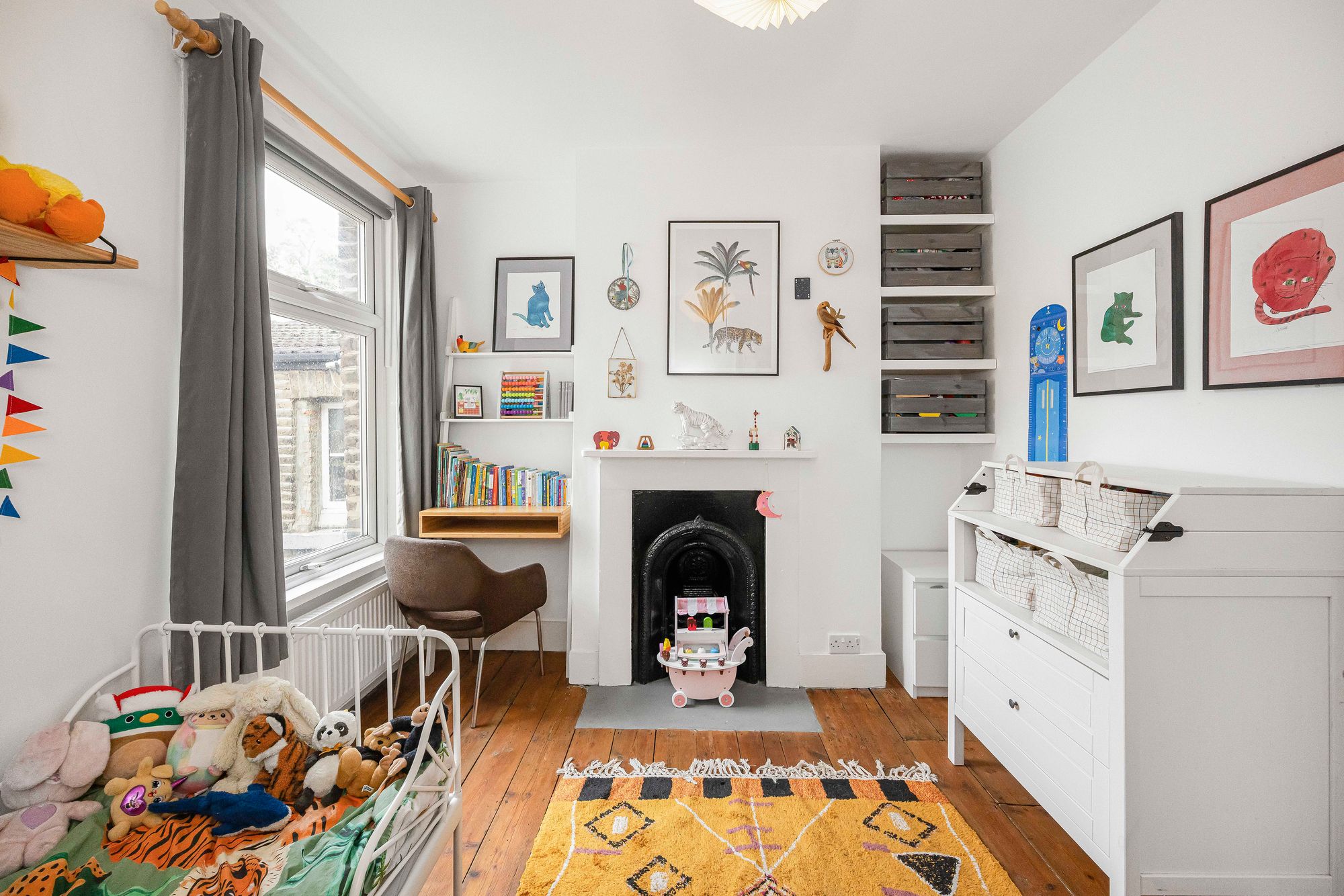 2 bed mid-terraced house for sale in Lindley Road, Leyton, E10 13