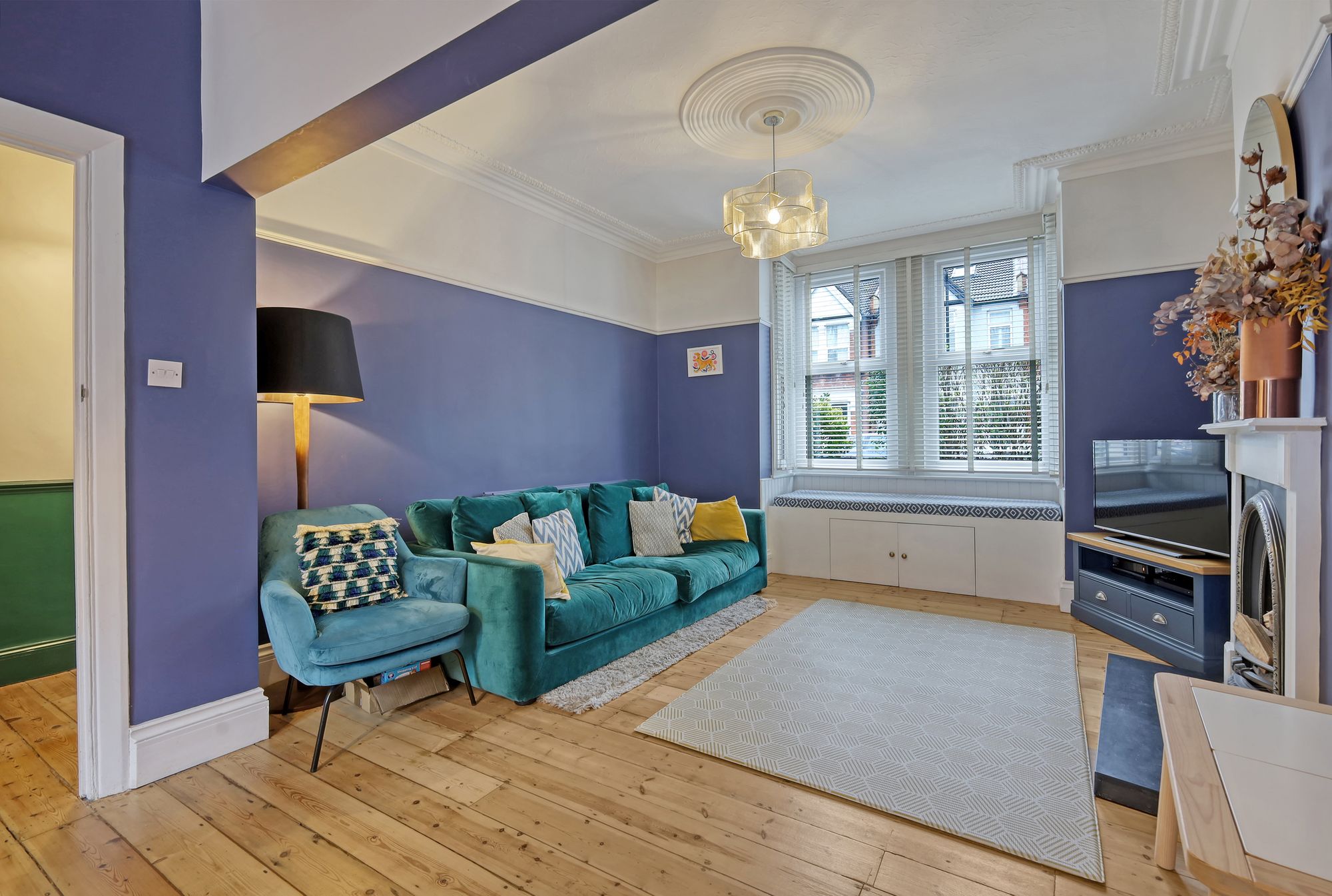 3 bed house for sale in Rhodesia Road, London  - Property Image 2