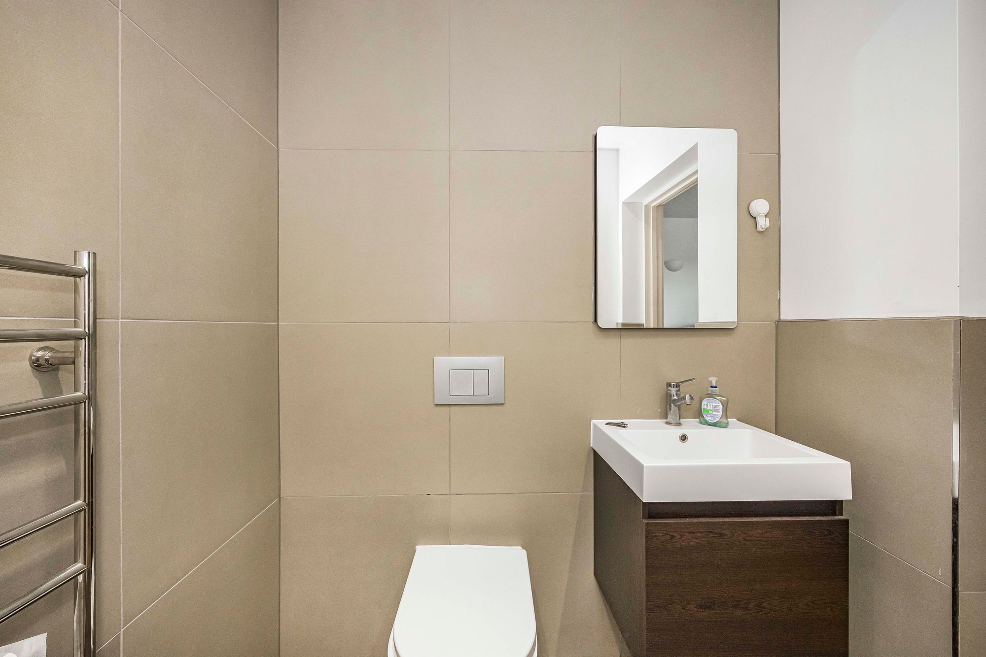 1 bed apartment for sale in Canning Road, Channelsea House, E15  - Property Image 9