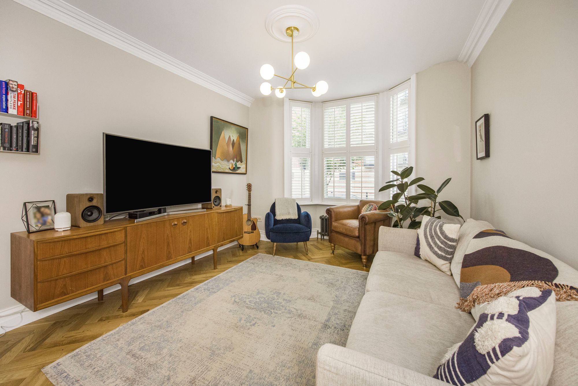 2 bed flat for sale in Brisbane Road, Leyton, E10  - Property Image 1