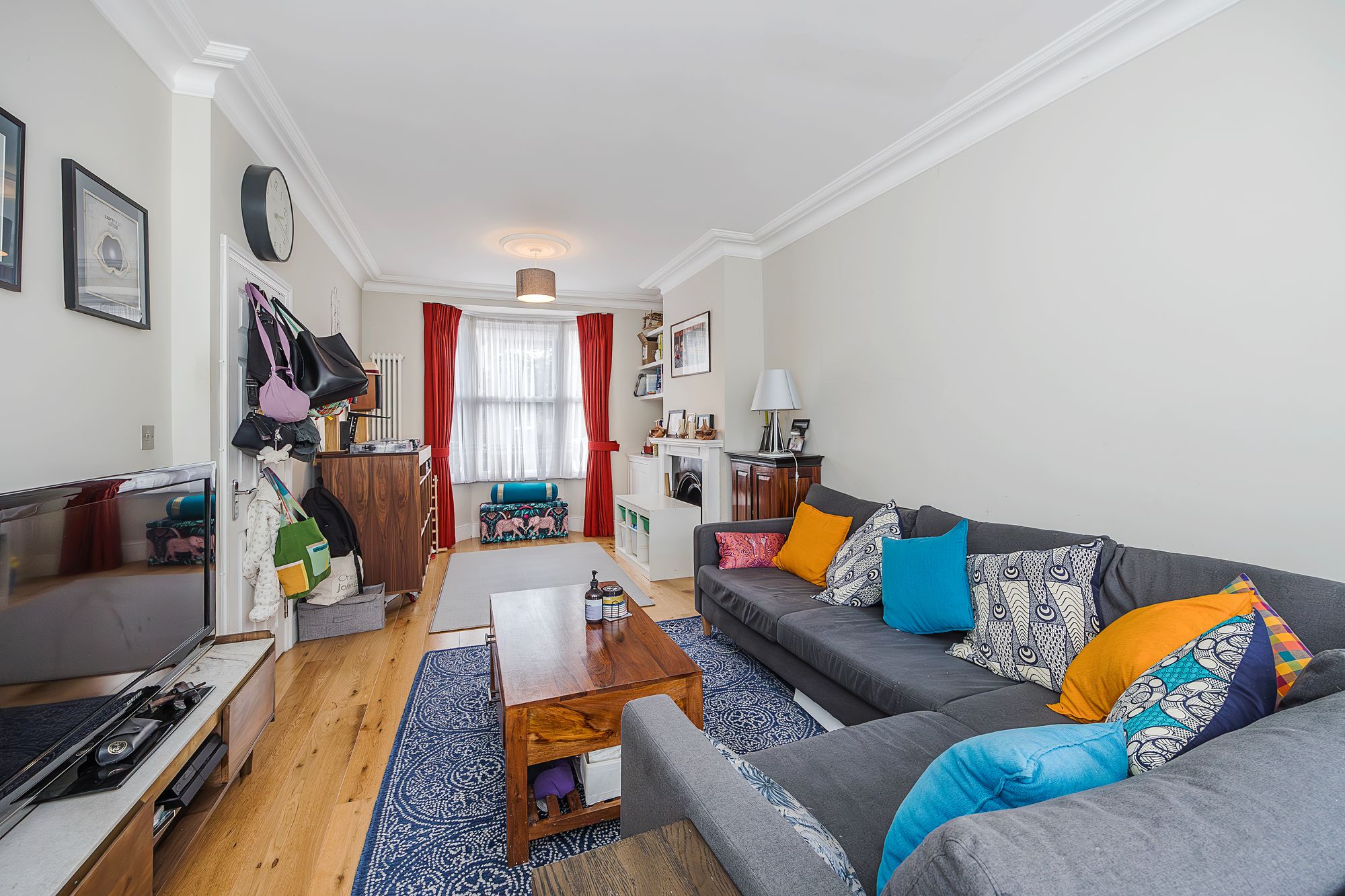 3 bed house to rent in Drapers Road, London  - Property Image 2