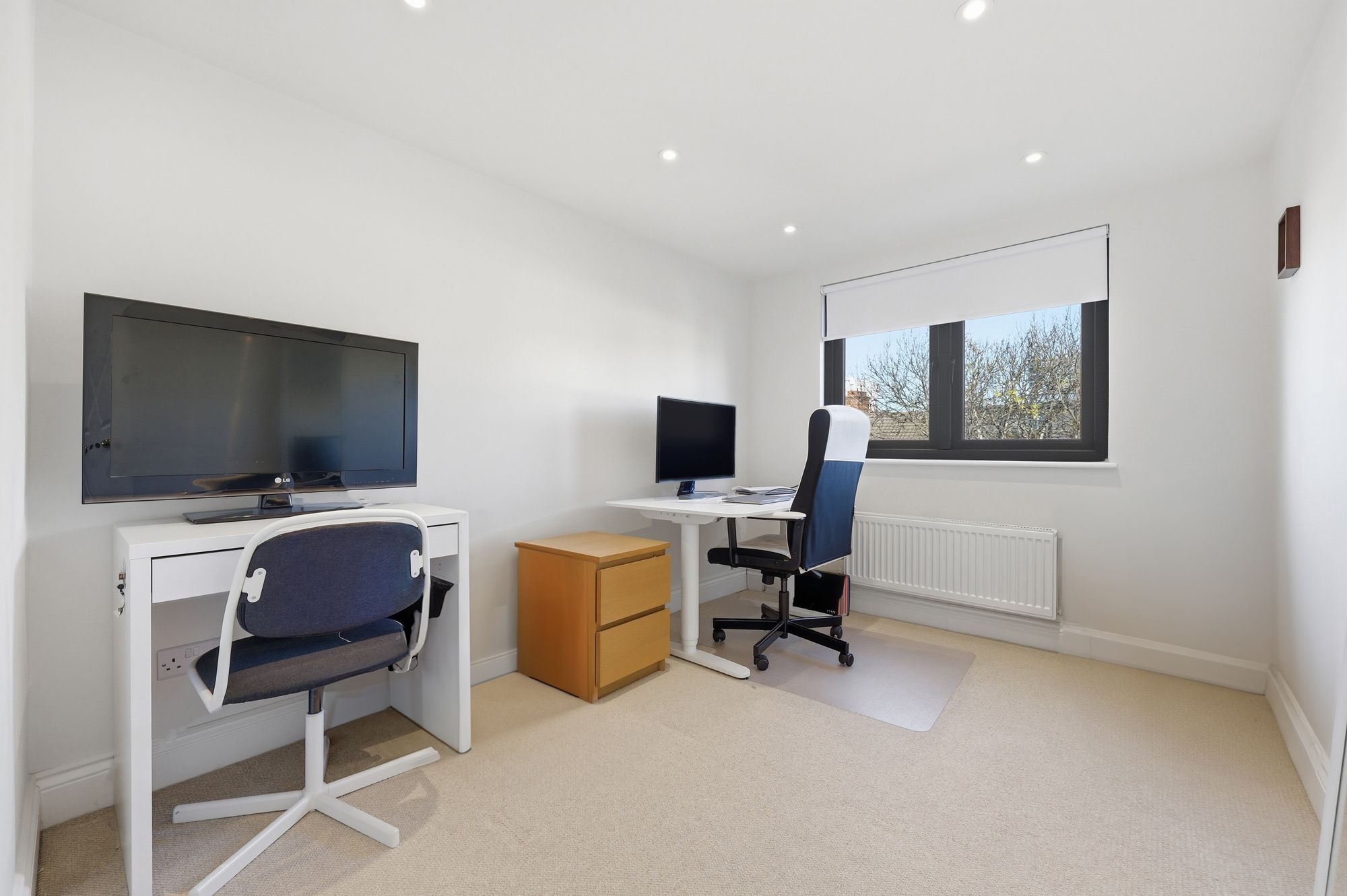 4 bed terraced house for sale in Woodlands Road, London, E17 20
