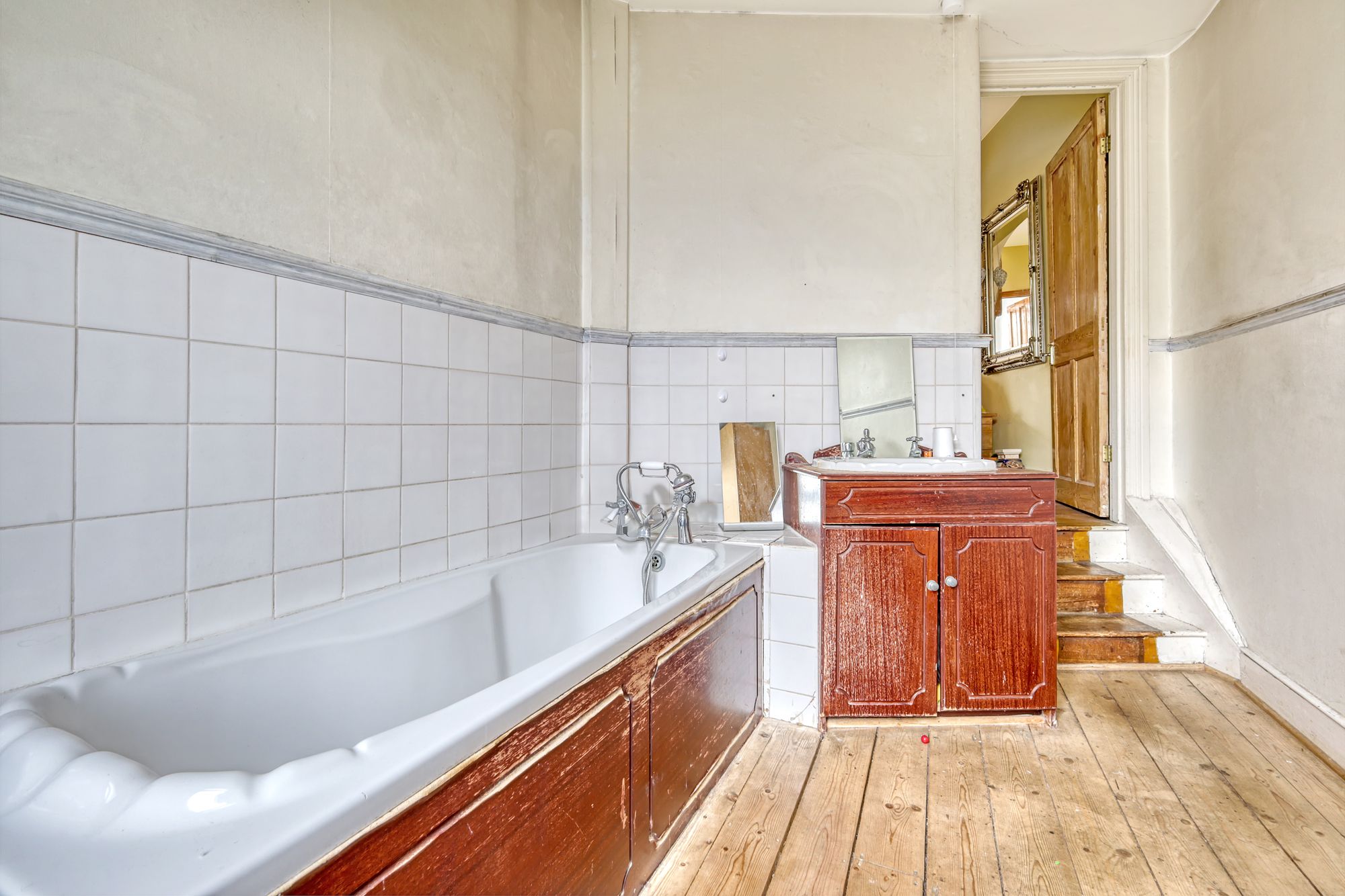 4 bed terraced house for sale in Leslie Road, London, E11 13