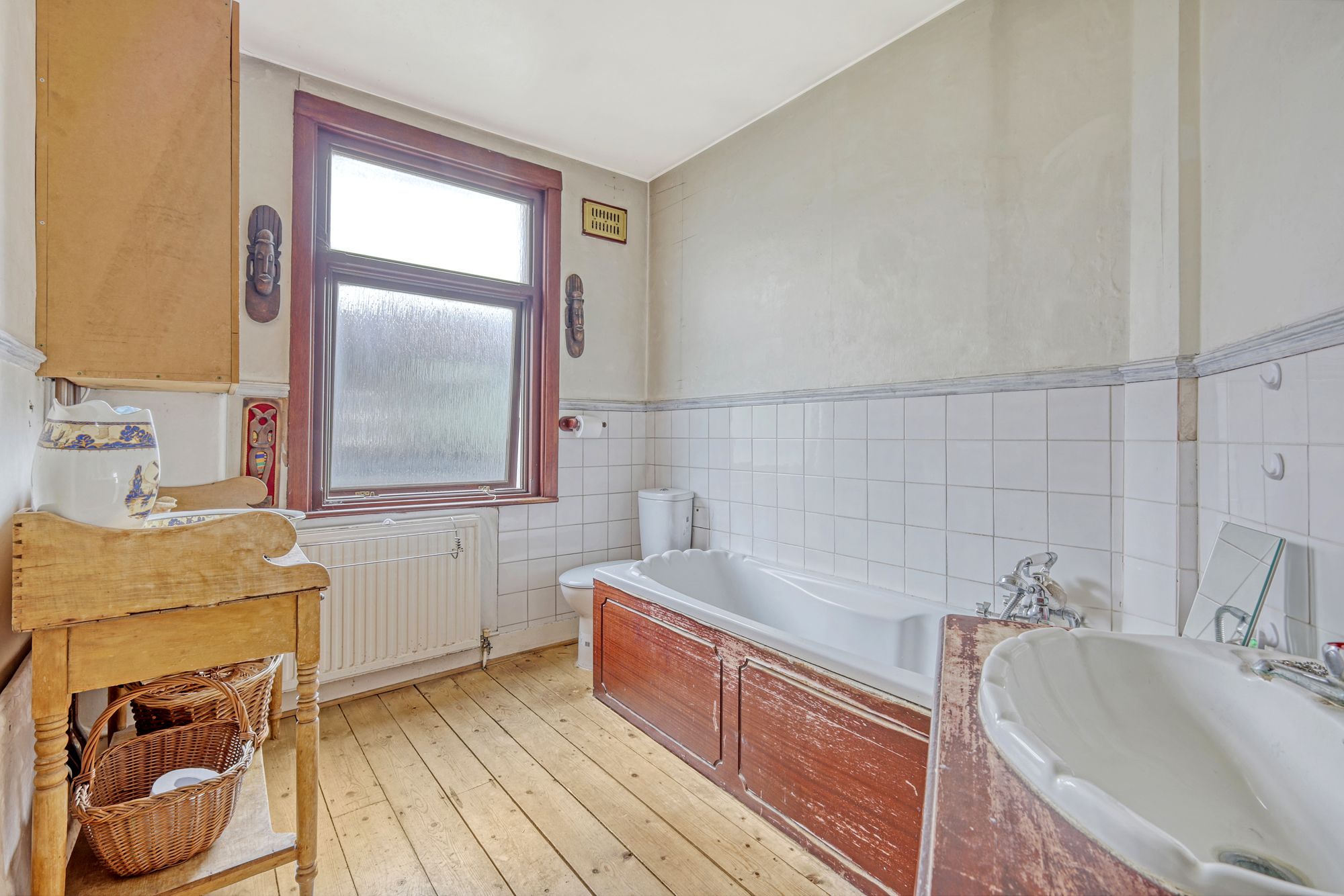 4 bed terraced house for sale in Leslie Road, London, E11 14