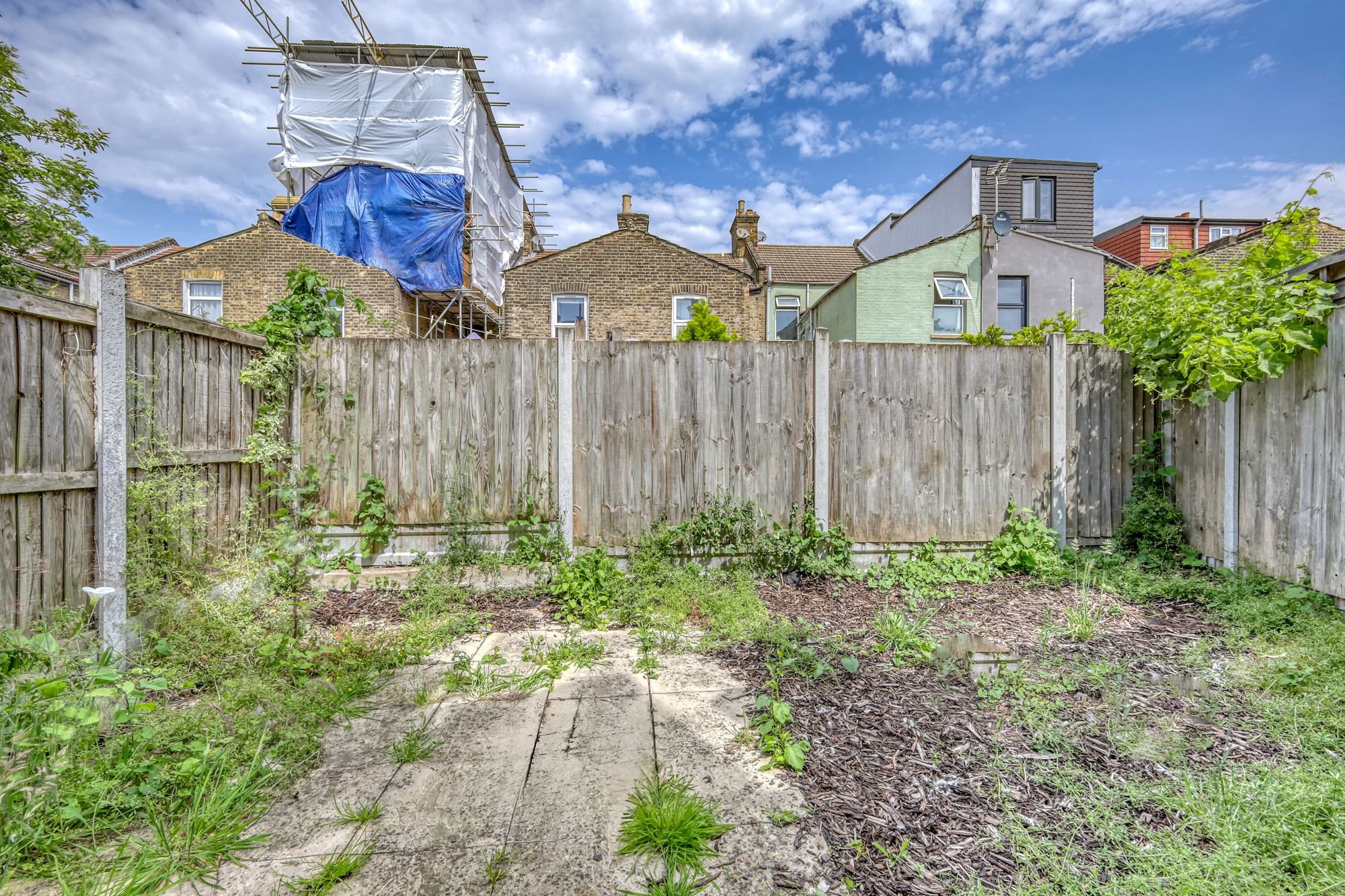 4 bed terraced house for sale in Leslie Road, London, E11  - Property Image 6
