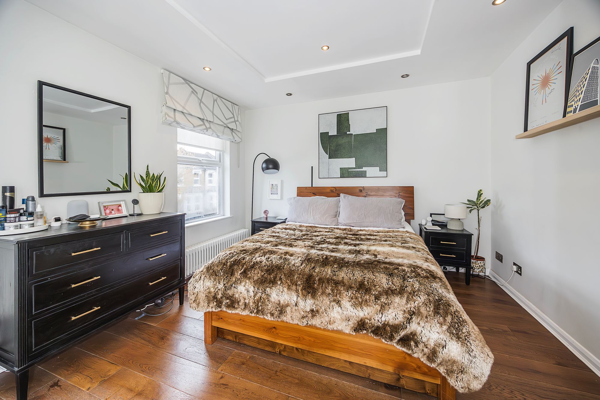 4 bed end of terrace house for sale in Adelaide Road, Leyton, E10 18