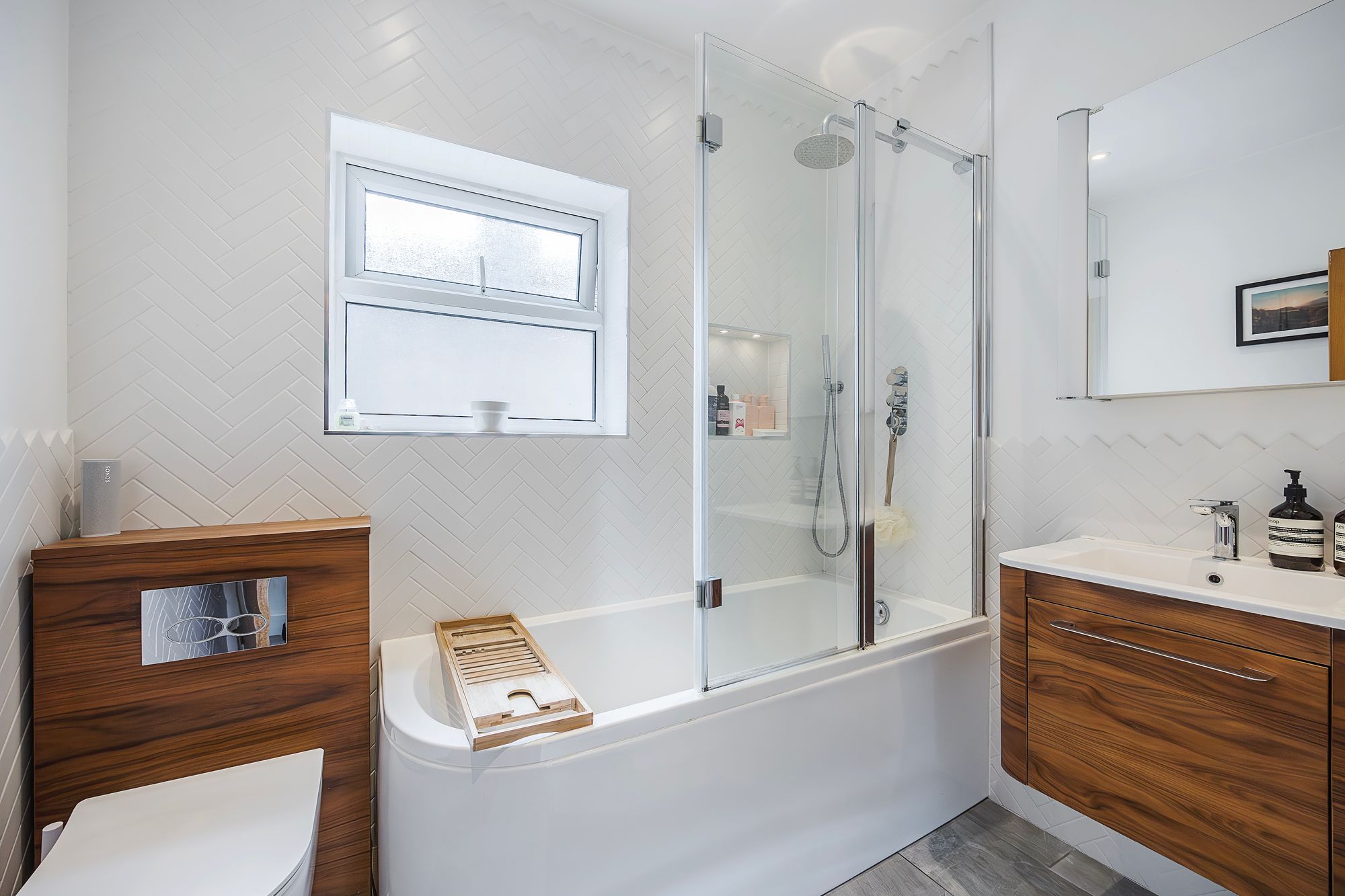 4 bed end of terrace house for sale in Adelaide Road, Leyton, E10 19