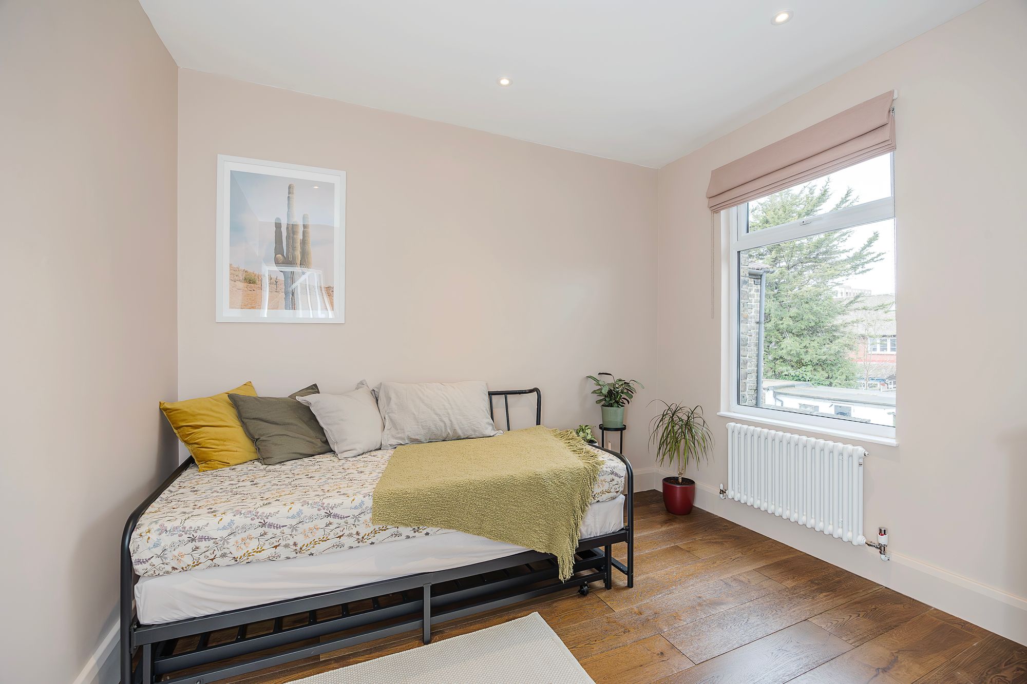 4 bed end of terrace house for sale in Adelaide Road, Leyton, E10 20