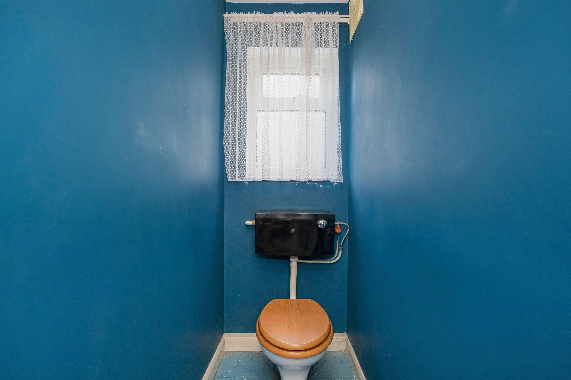 3 bed mid-terraced house for sale in Odessa Road, Forest Gate 6