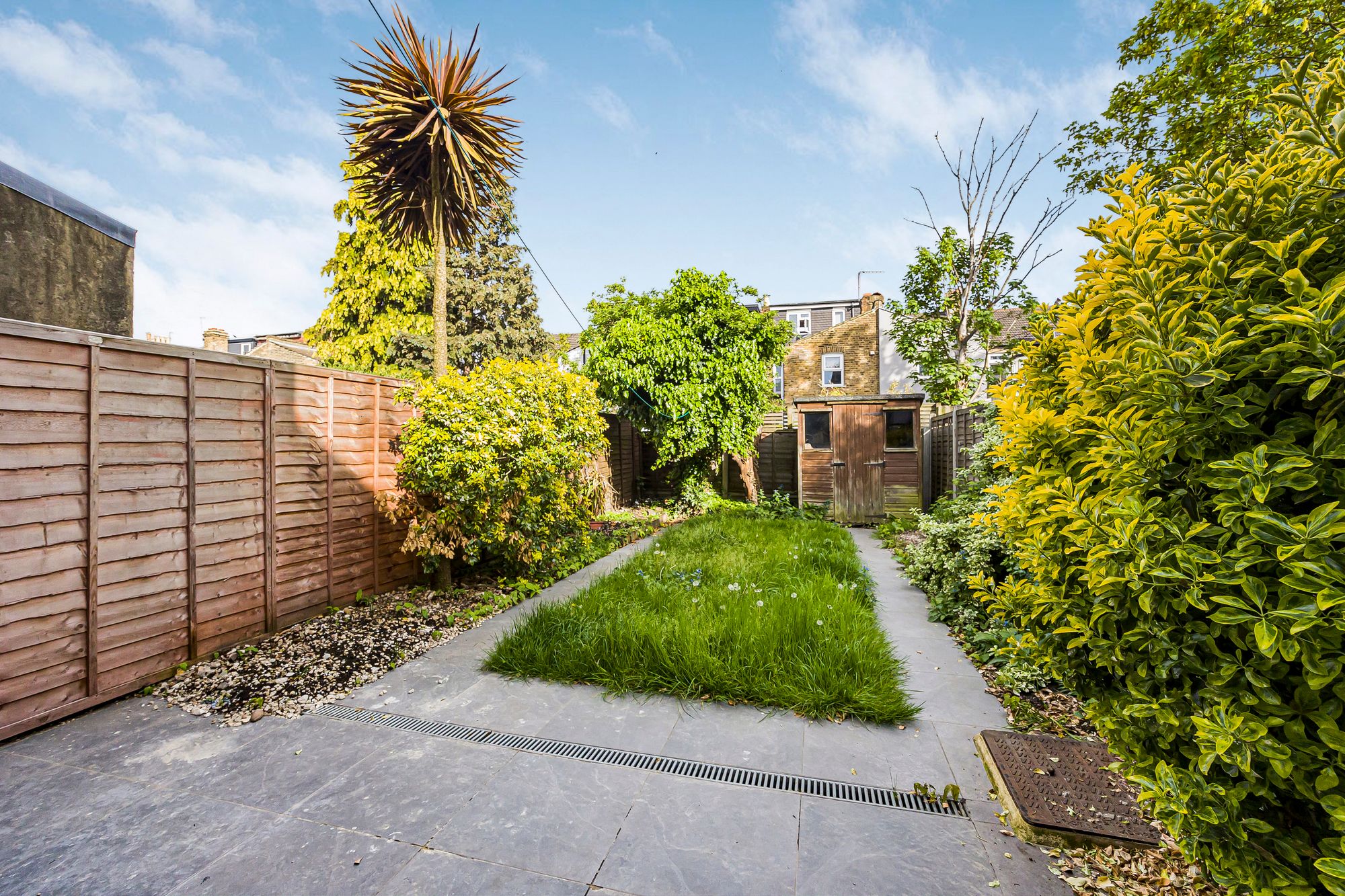 2 bed house to rent in Morley Road, Leyton, E10 12