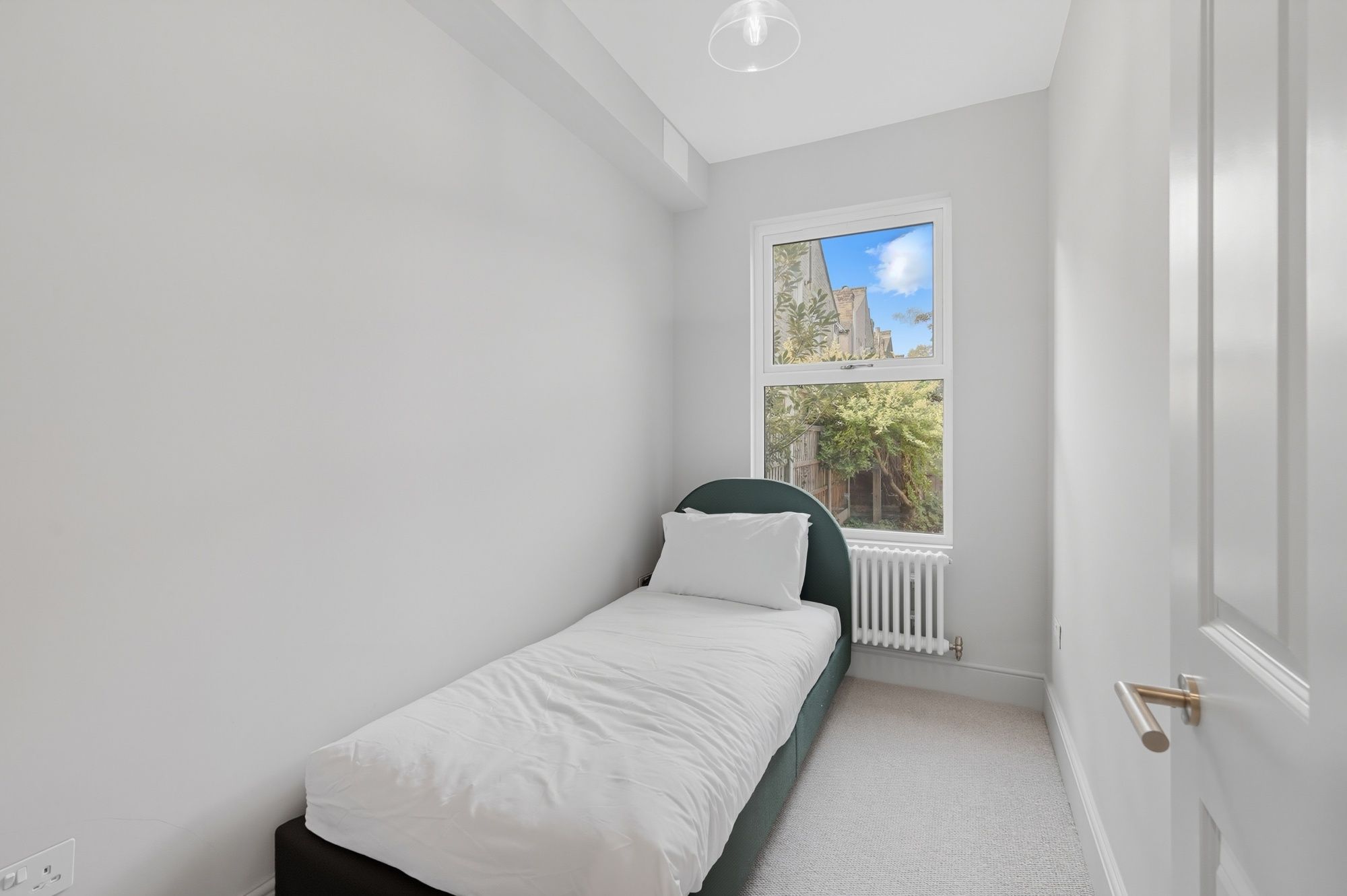 2 bed ground floor flat for sale in Brunswick Road Leyton, E10  - Property Image 21