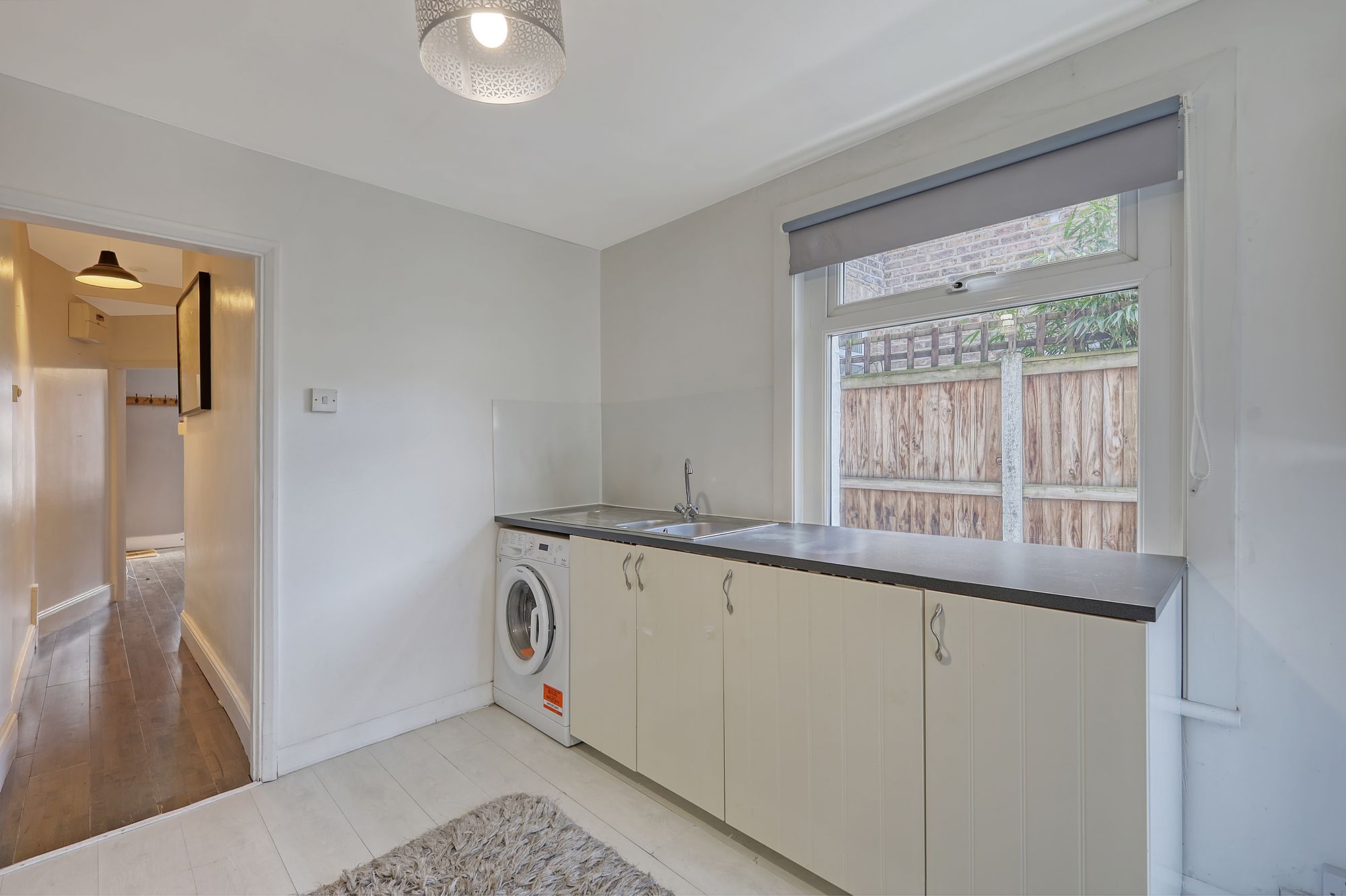 1 bed flat for sale in Albert Road, London  - Property Image 7