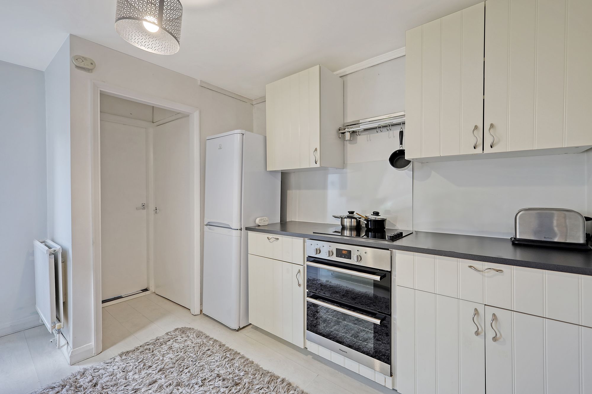 1 bed flat for sale in Albert Road, London  - Property Image 6