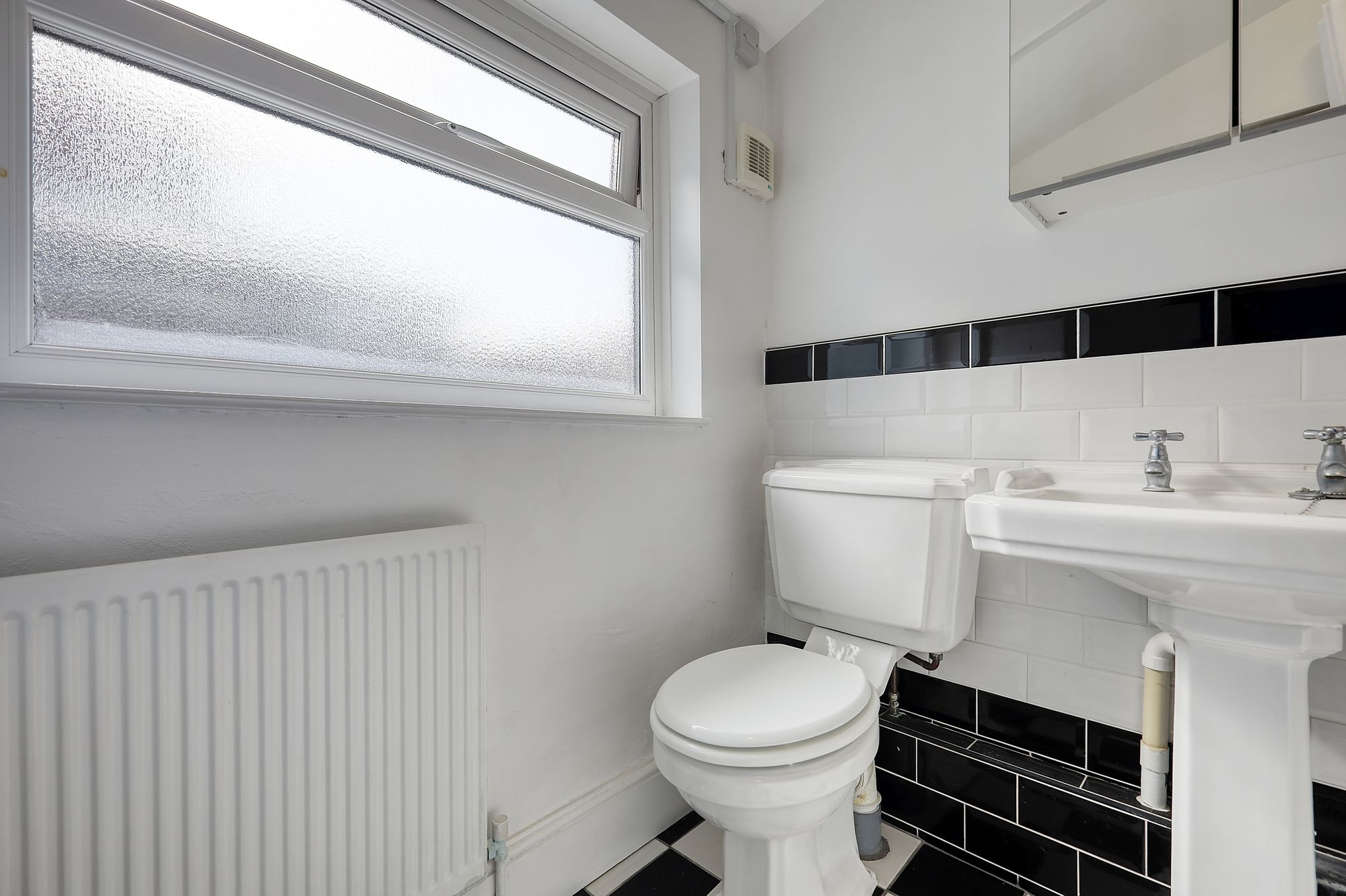 1 bed flat for sale in Albert Road, London  - Property Image 11