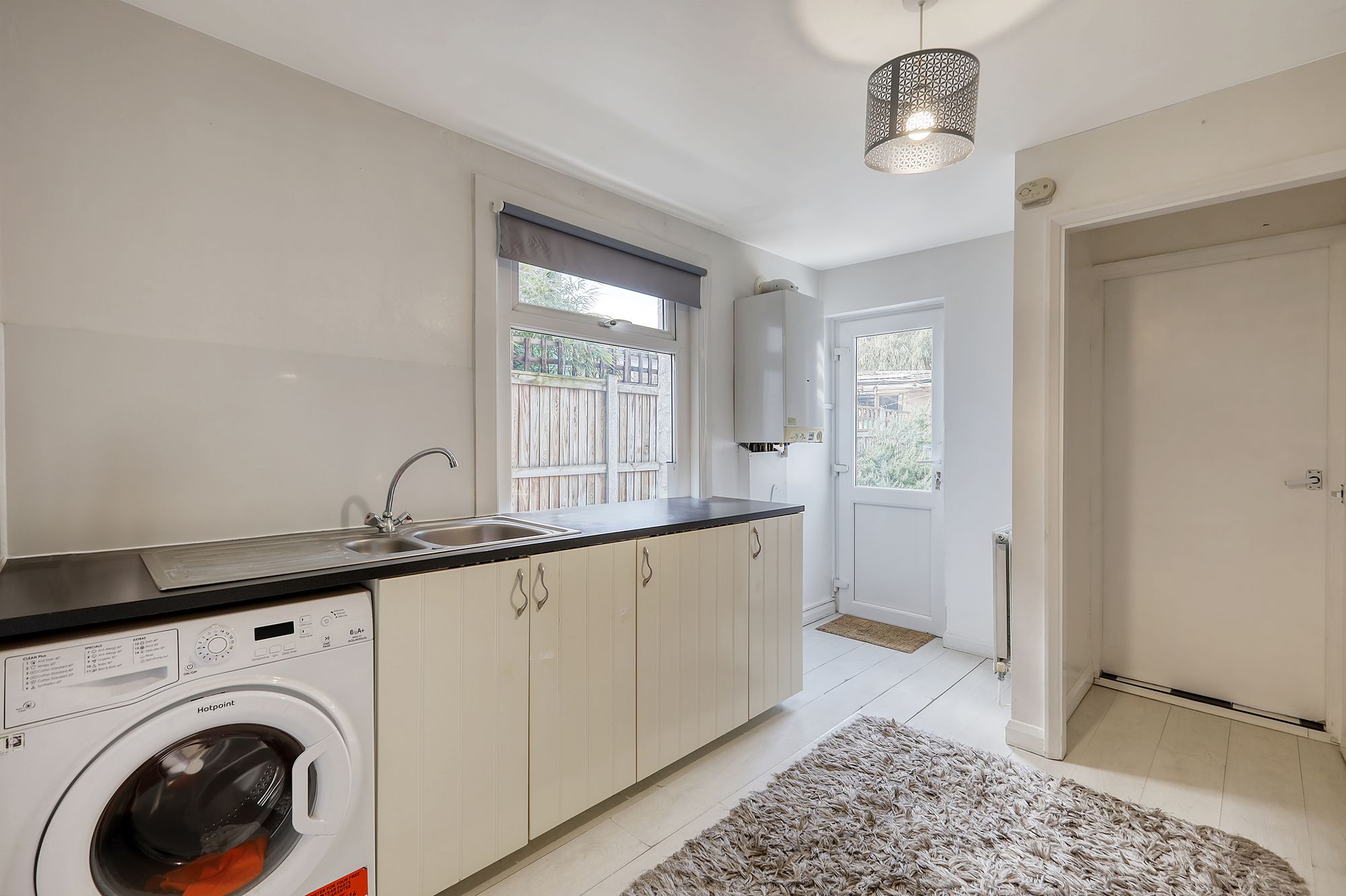 1 bed flat for sale in Albert Road, London  - Property Image 5