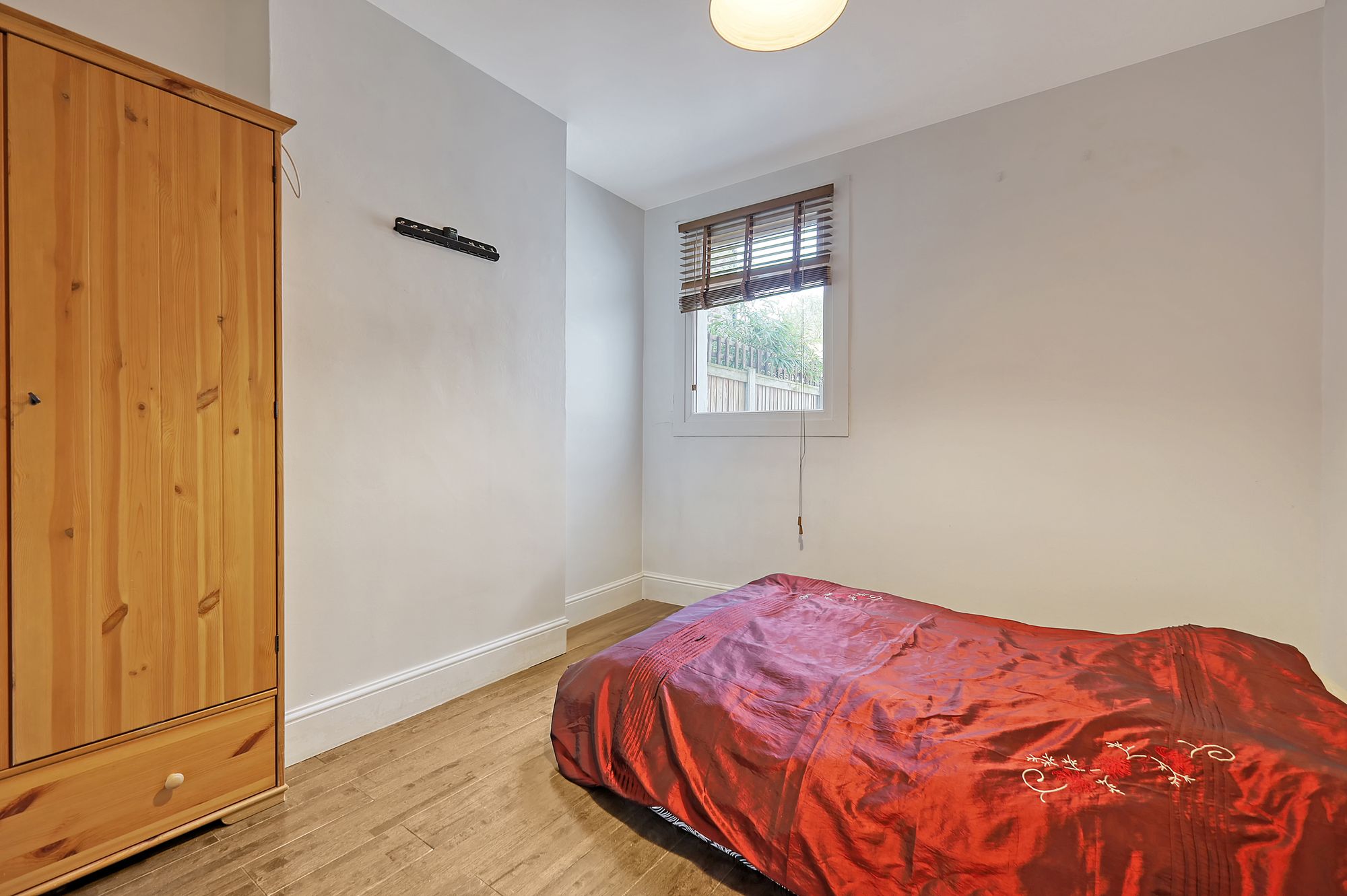 1 bed flat for sale in Albert Road, London  - Property Image 10